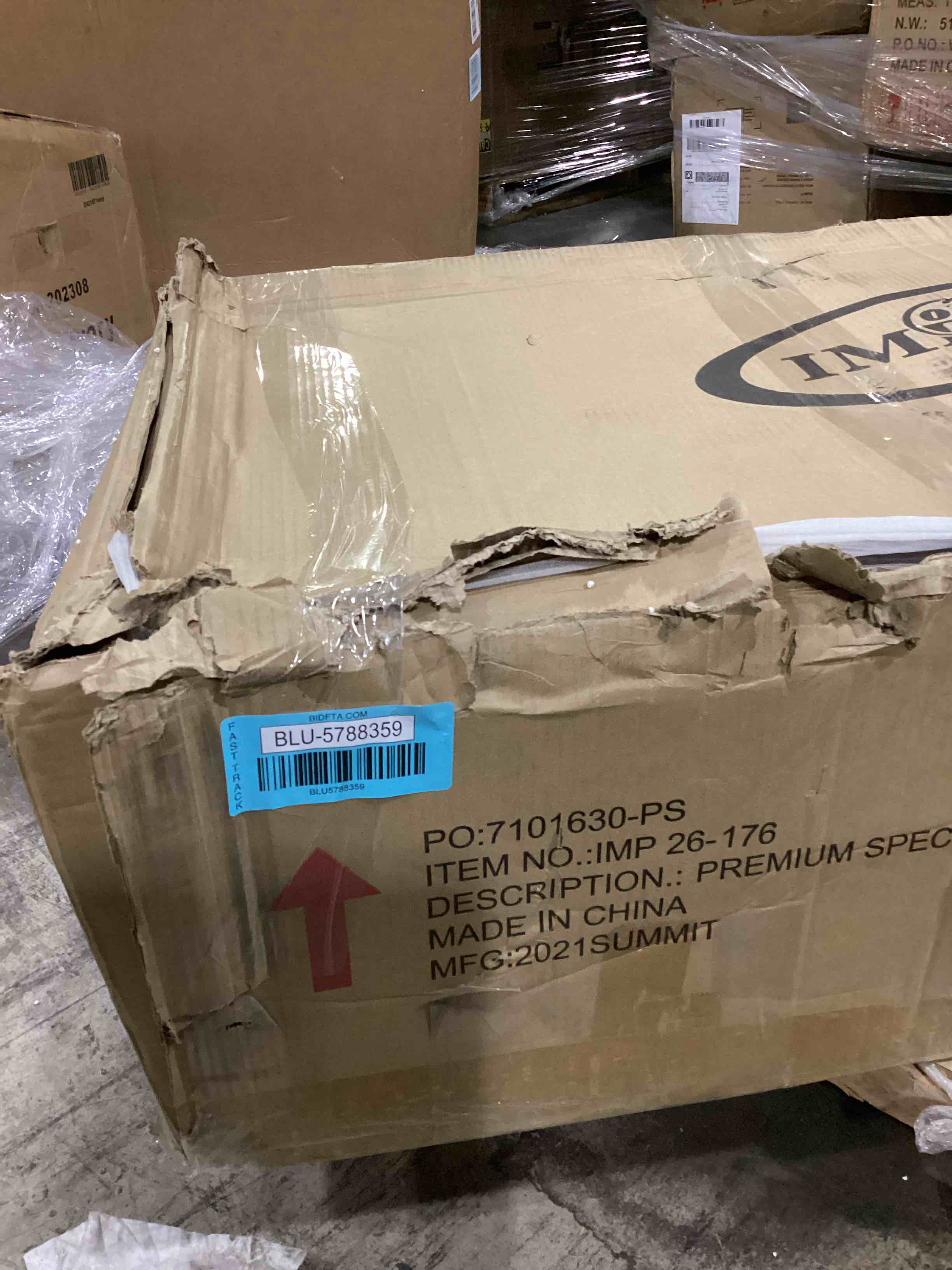 https://s3.amazonaws.com/lotting-images-prod/bidfta/BLU5788359_1708527267959.jpeg