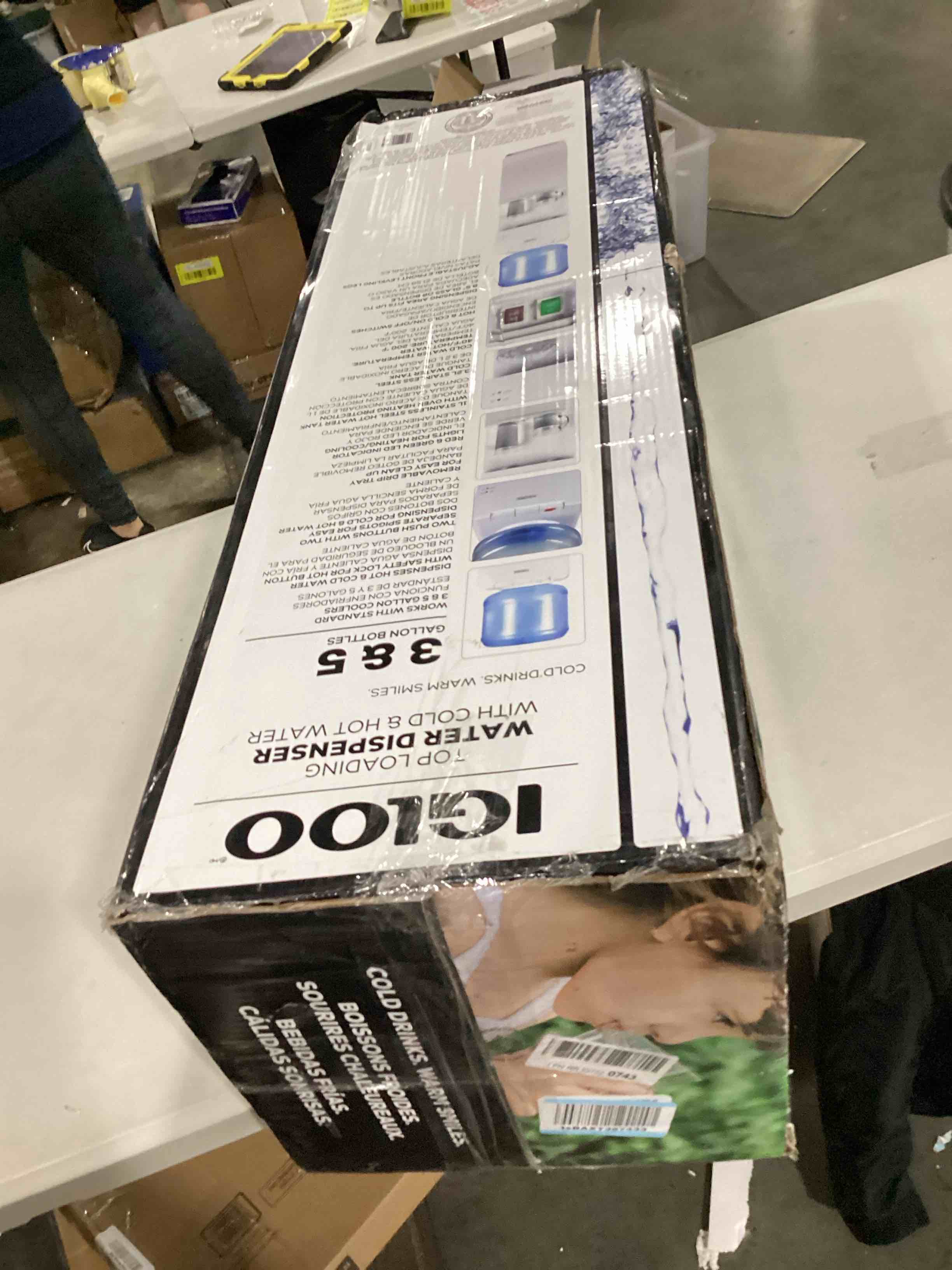 https://s3.amazonaws.com/lotting-images-prod/bidfta/BLU5788864_1709556262312.jpeg