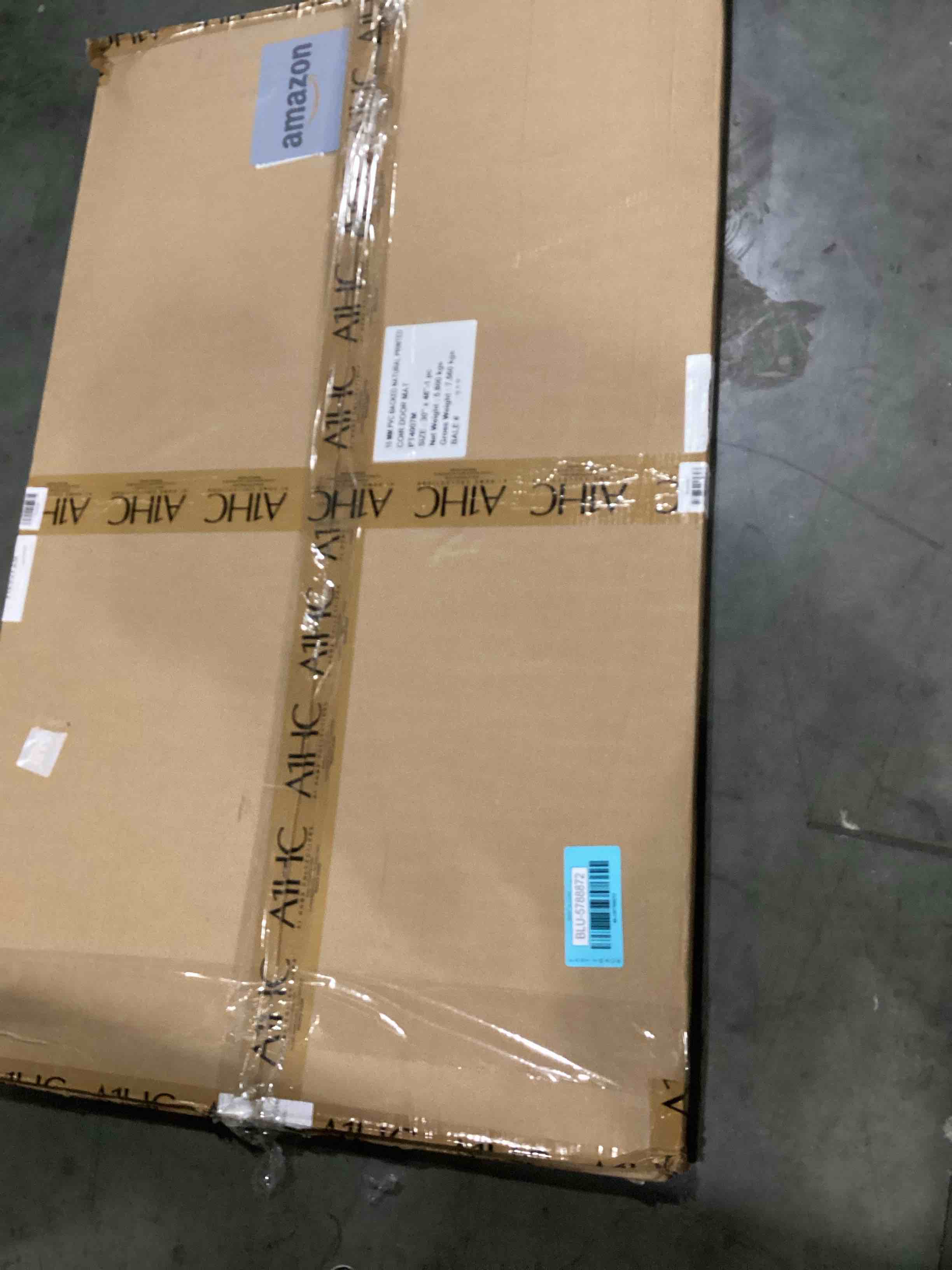 https://s3.amazonaws.com/lotting-images-prod/bidfta/BLU5788872_1709558240832.jpeg