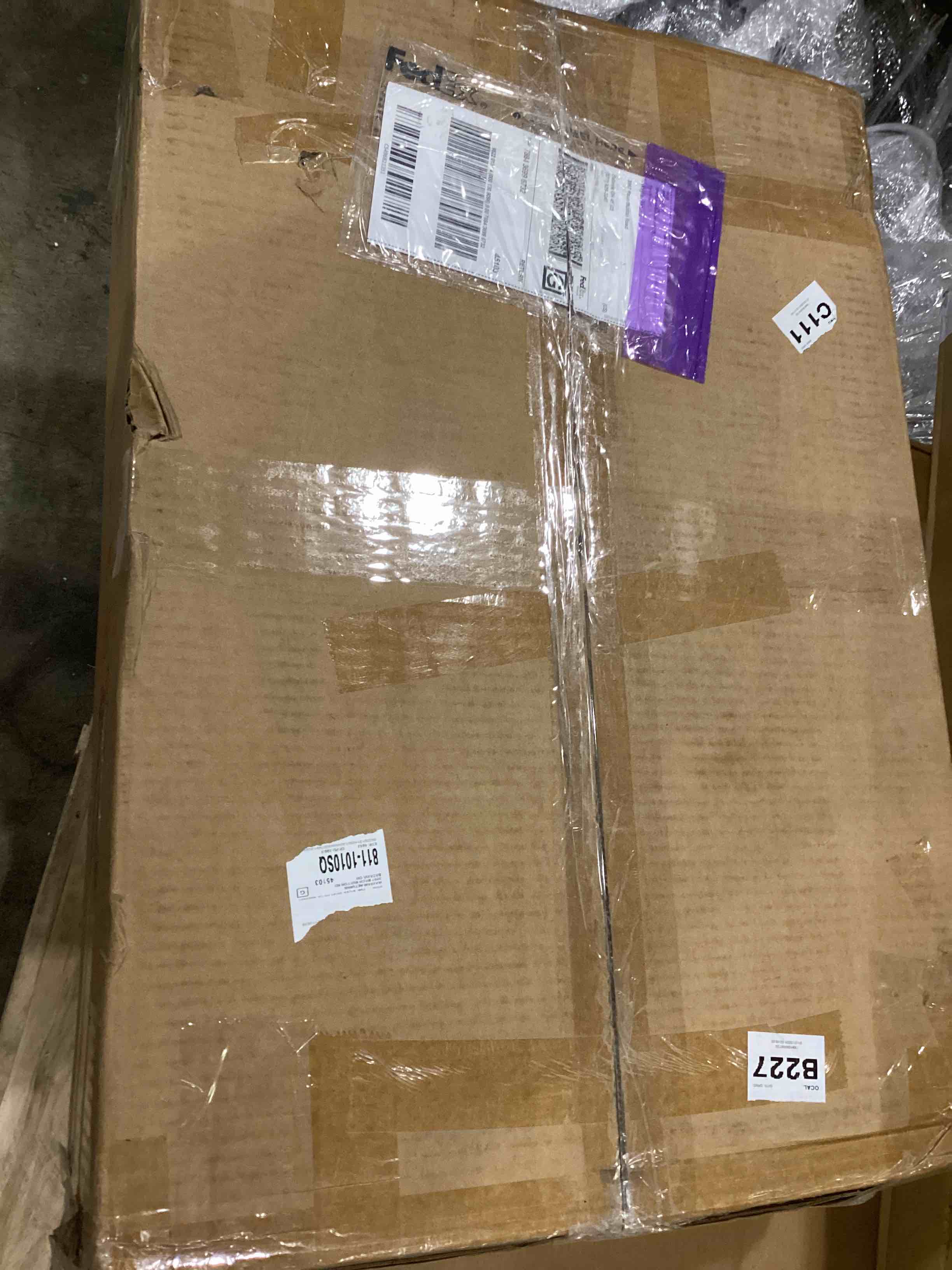 https://s3.amazonaws.com/lotting-images-prod/bidfta/BLU5789115_1708445310546.jpeg