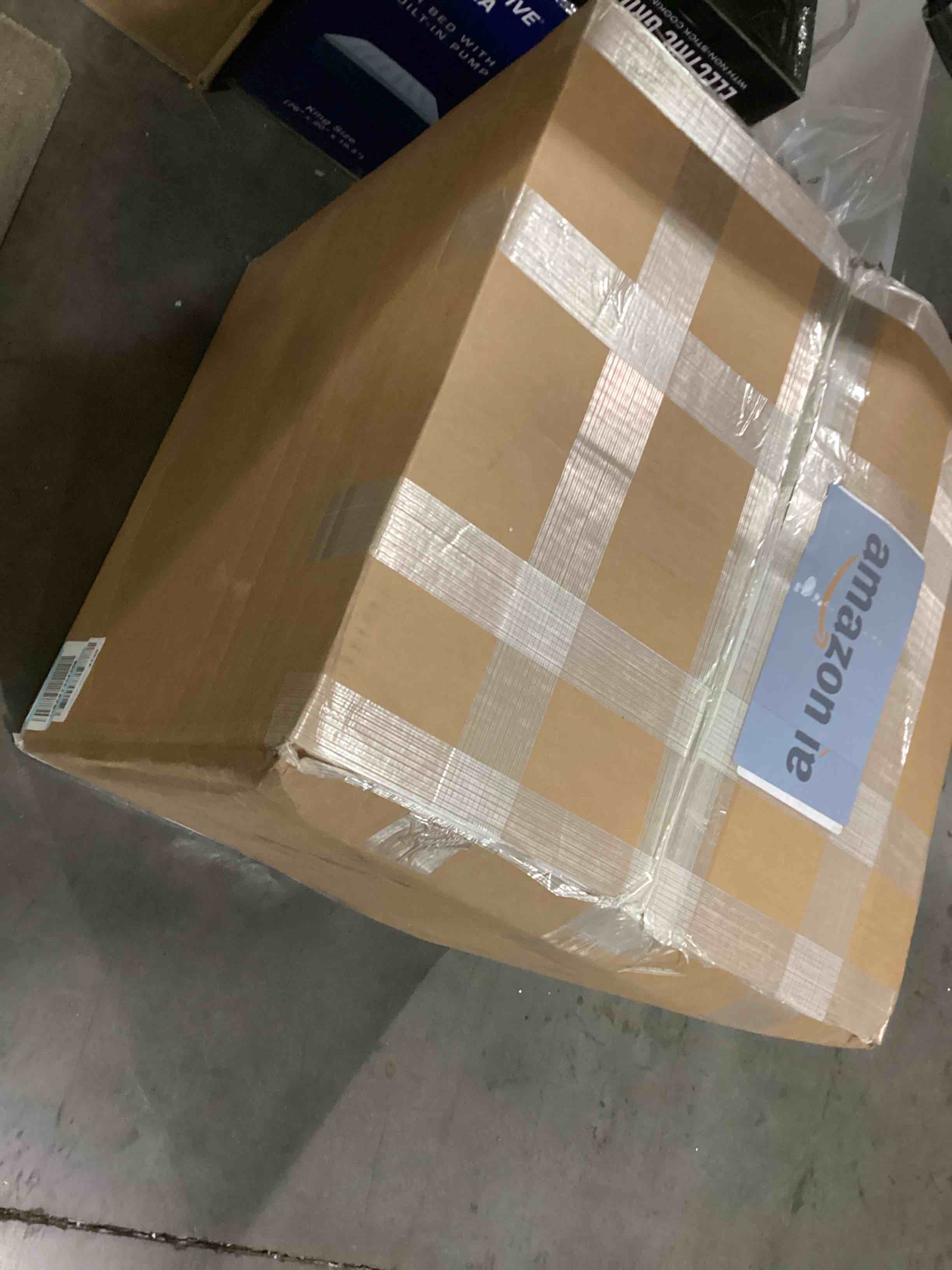 https://s3.amazonaws.com/lotting-images-prod/bidfta/BLU5789504_1708965790762.jpeg