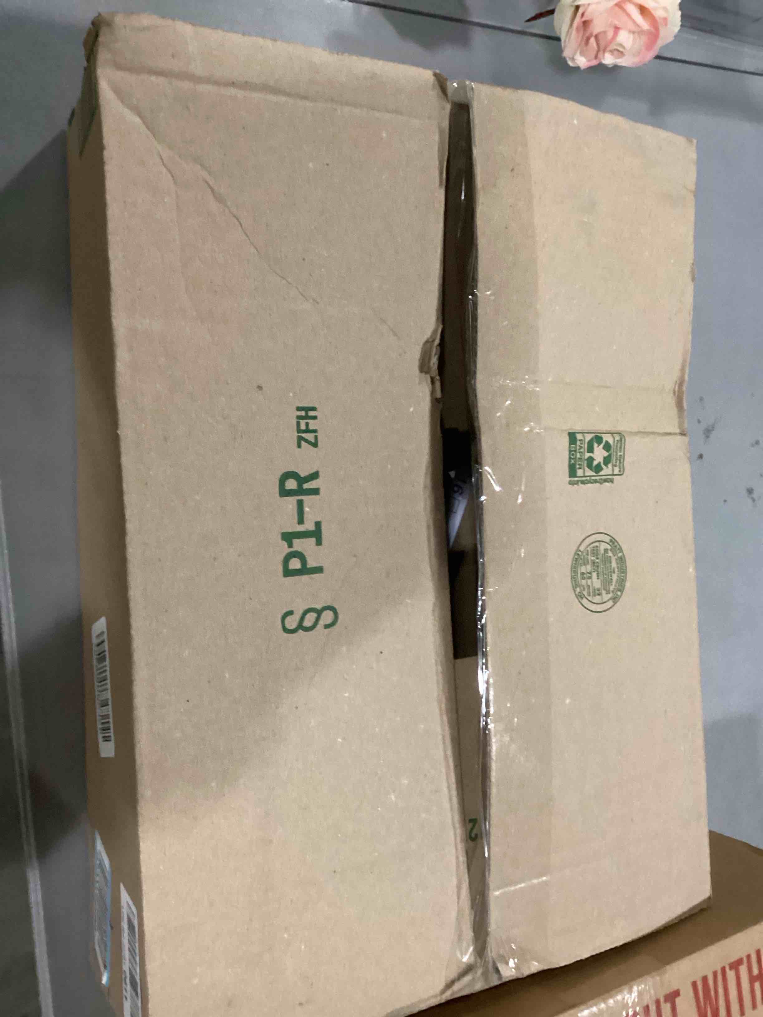 https://s3.amazonaws.com/lotting-images-prod/bidfta/BLU5789652_1709122503225.jpeg
