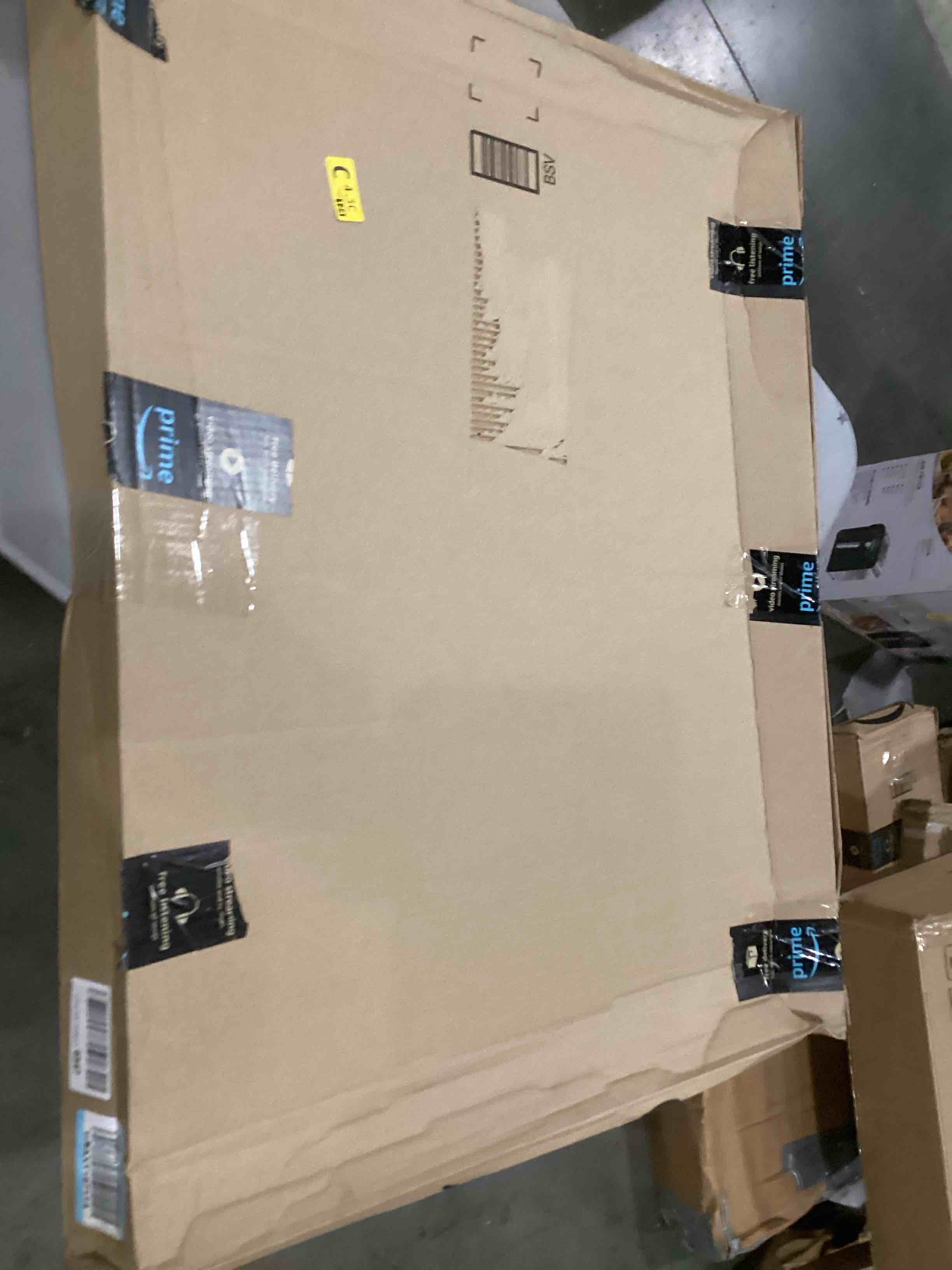 https://s3.amazonaws.com/lotting-images-prod/bidfta/BLU5789816_1709230501042.jpeg