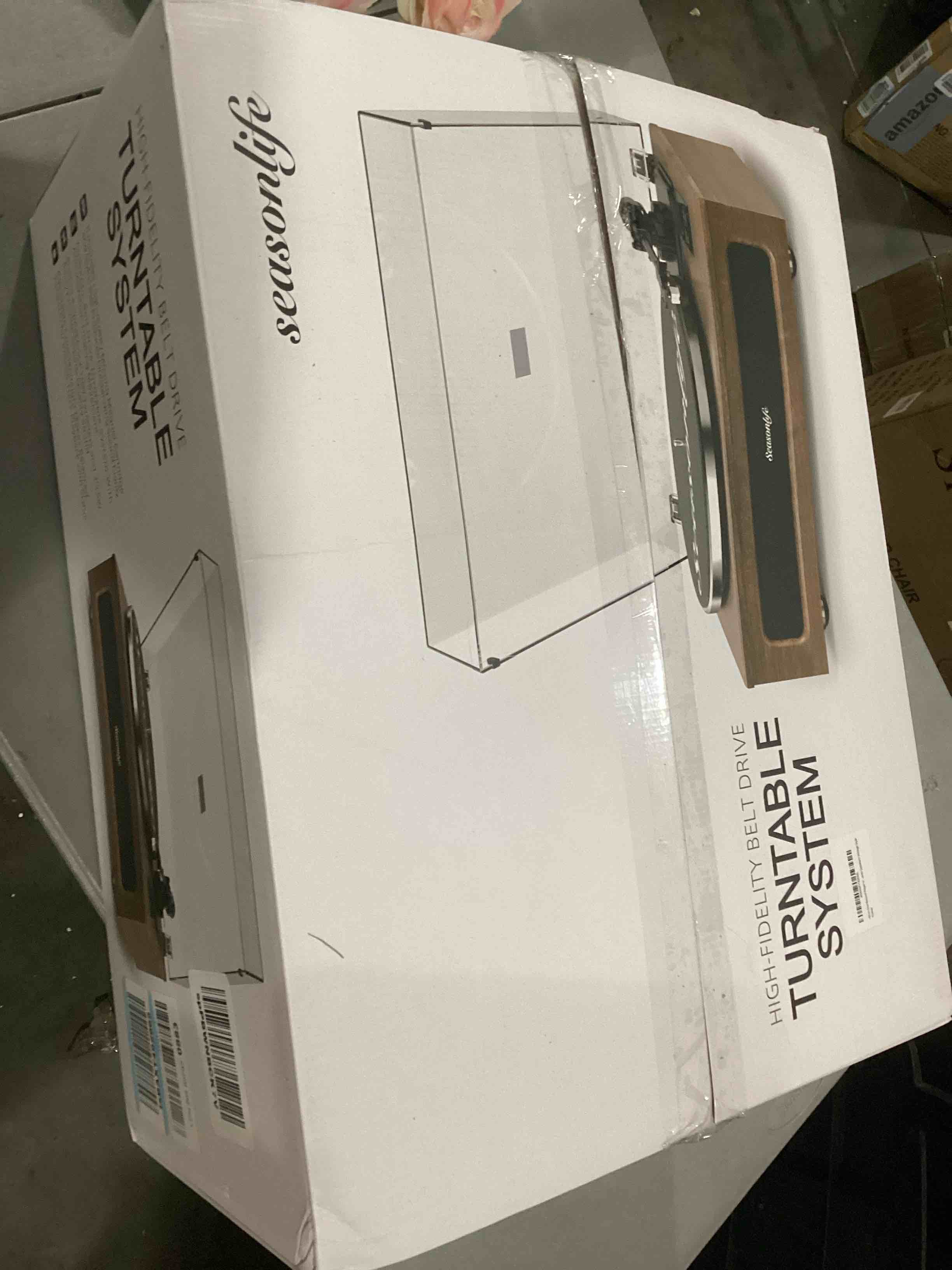 https://s3.amazonaws.com/lotting-images-prod/bidfta/BLU5790175_1709660380620.jpeg