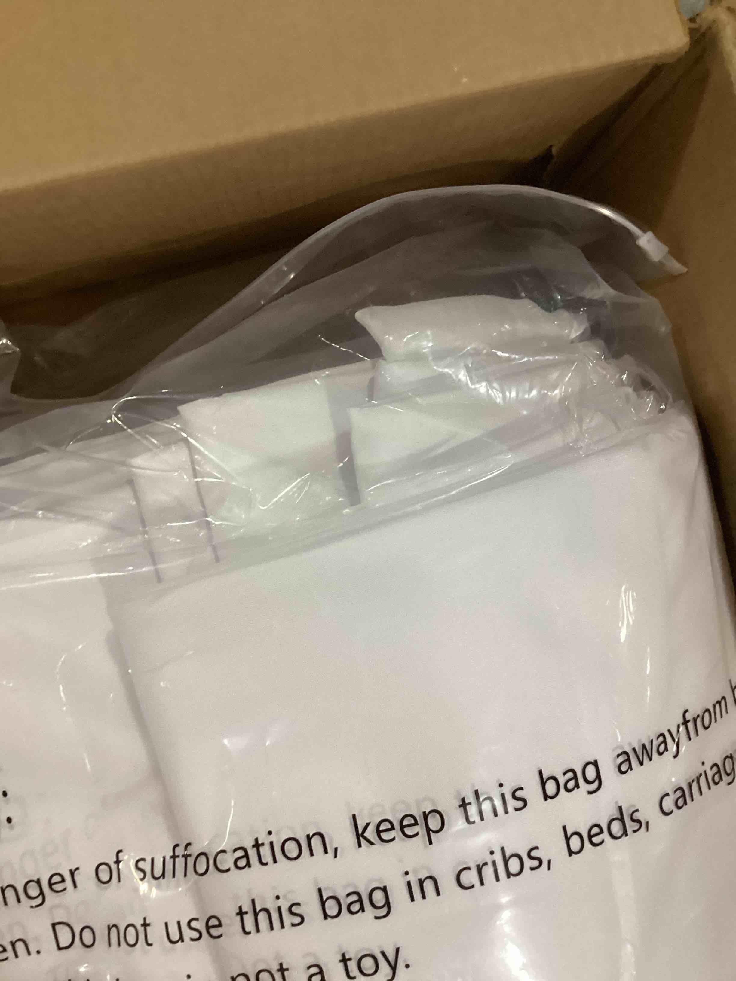 https://s3.amazonaws.com/lotting-images-prod/bidfta/BLU5790365_1709817610046.jpeg