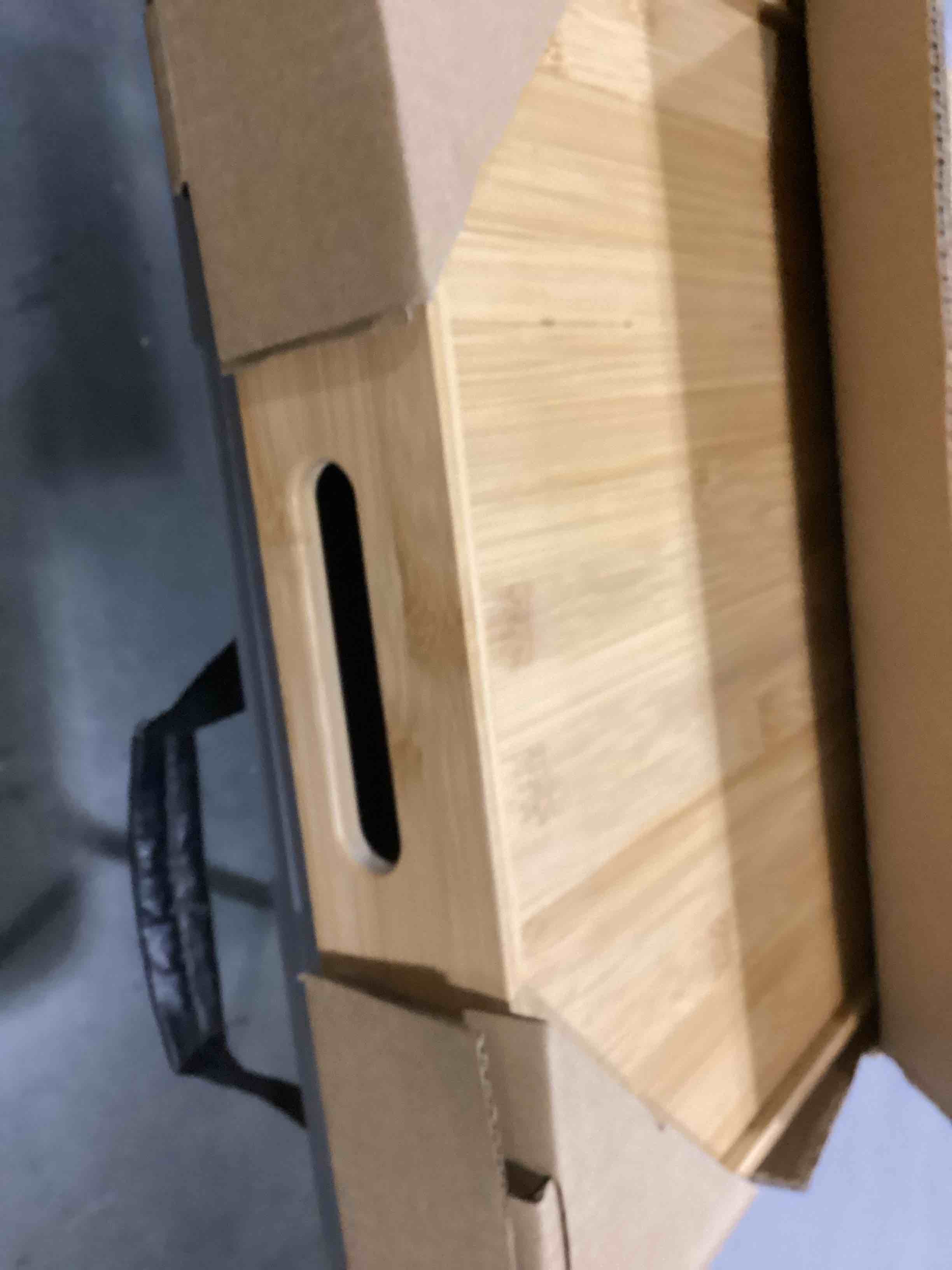 https://s3.amazonaws.com/lotting-images-prod/bidfta/BLU5790391_1709821063506.jpeg