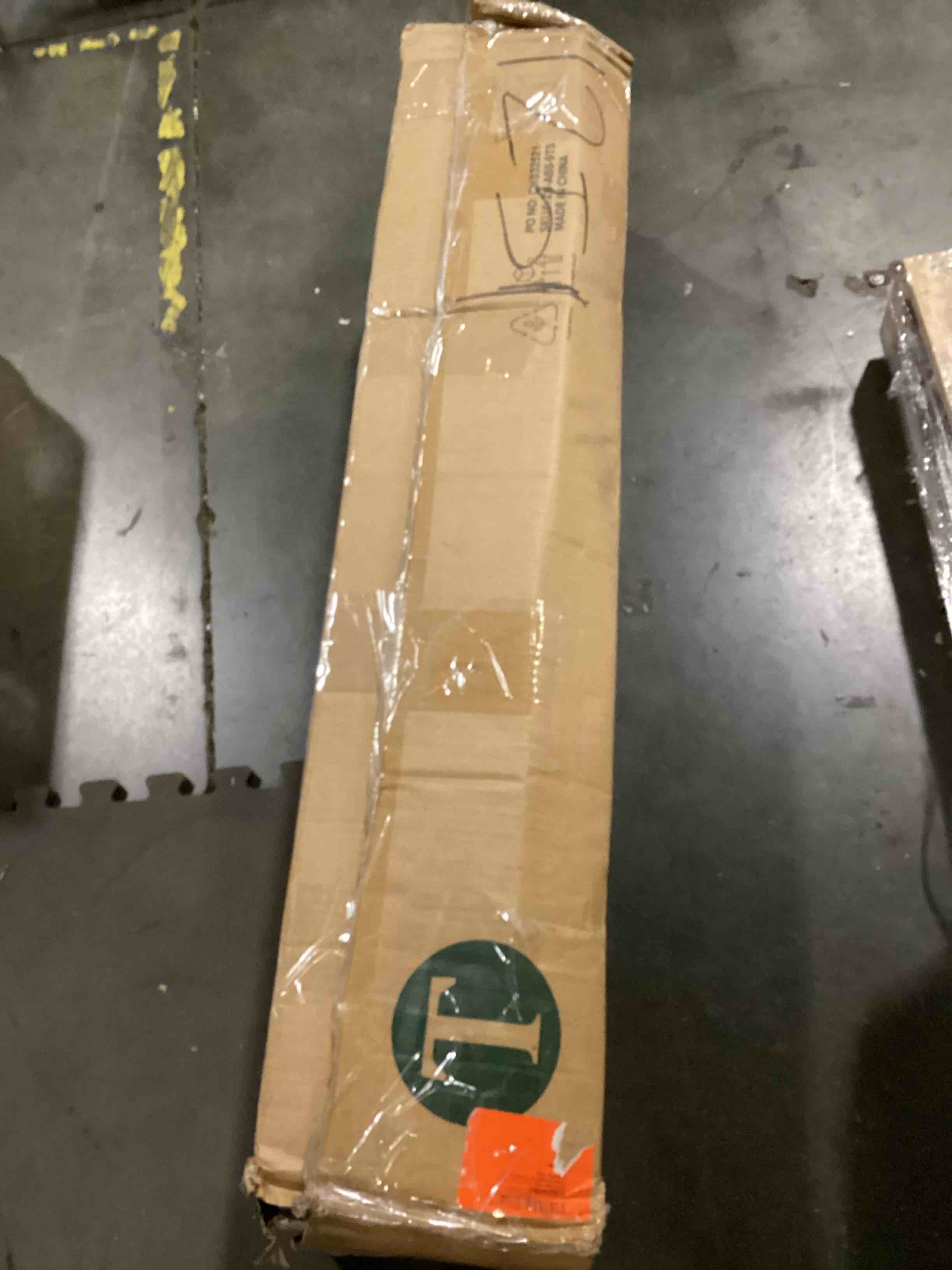 https://s3.amazonaws.com/lotting-images-prod/bidfta/BLU5790489_1707489984600.jpeg