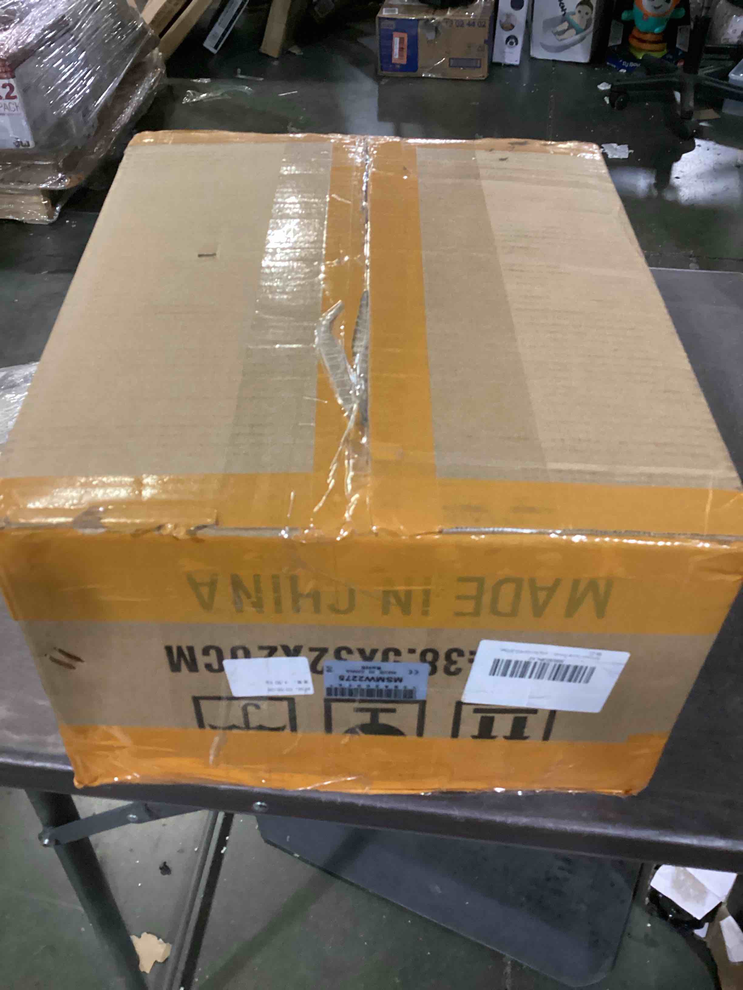 https://s3.amazonaws.com/lotting-images-prod/bidfta/BLU5790817_1708015381118.jpeg