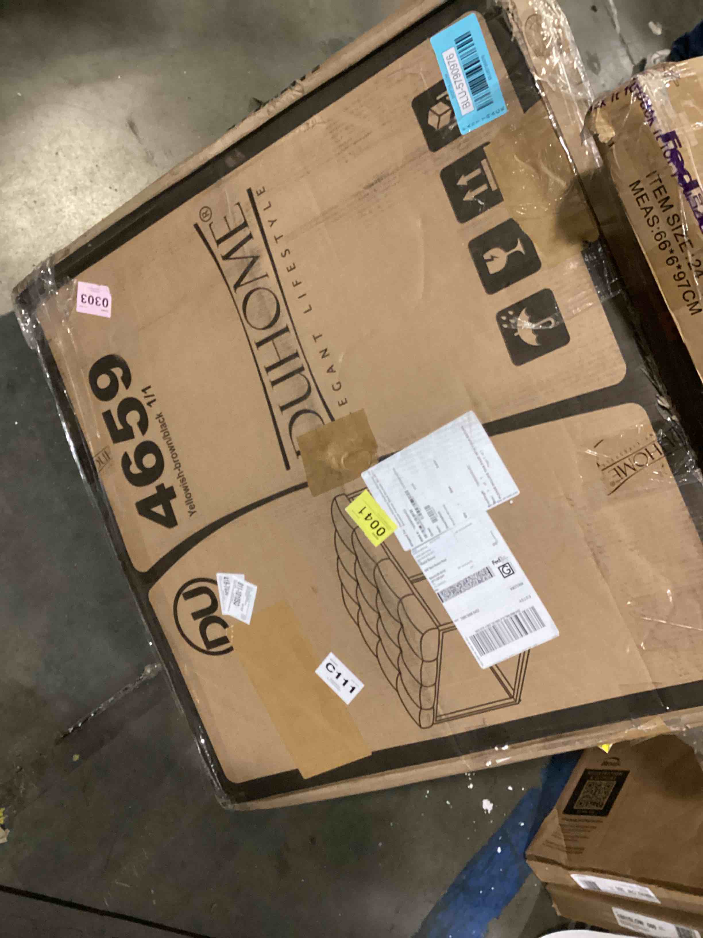 https://s3.amazonaws.com/lotting-images-prod/bidfta/BLU5790976_1708435924251.jpeg