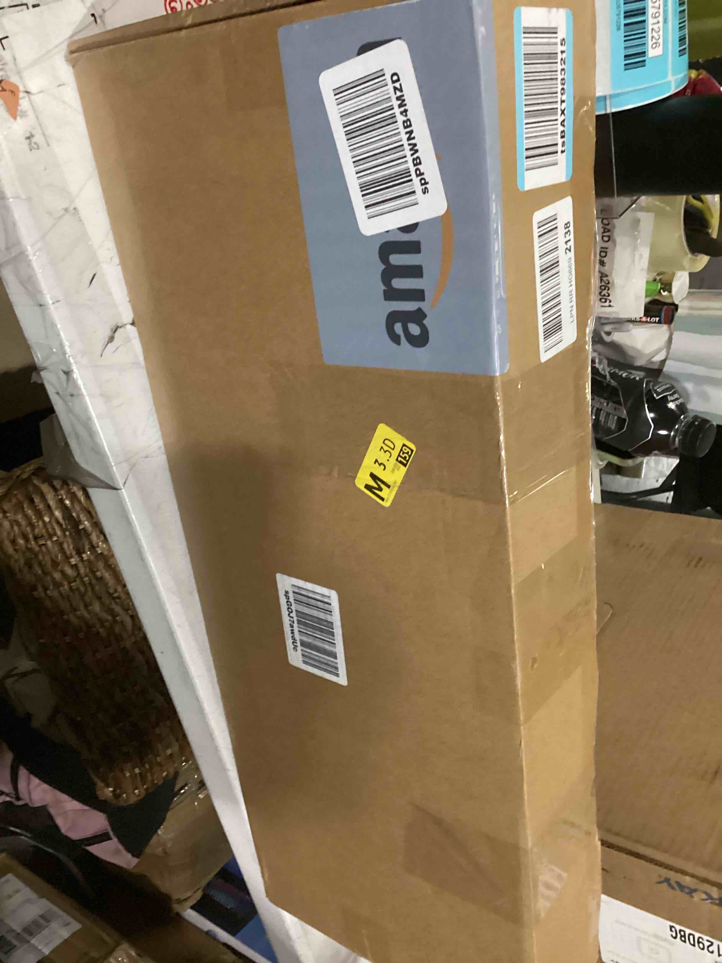 https://s3.amazonaws.com/lotting-images-prod/bidfta/BLU5791225_1708706962990.jpeg
