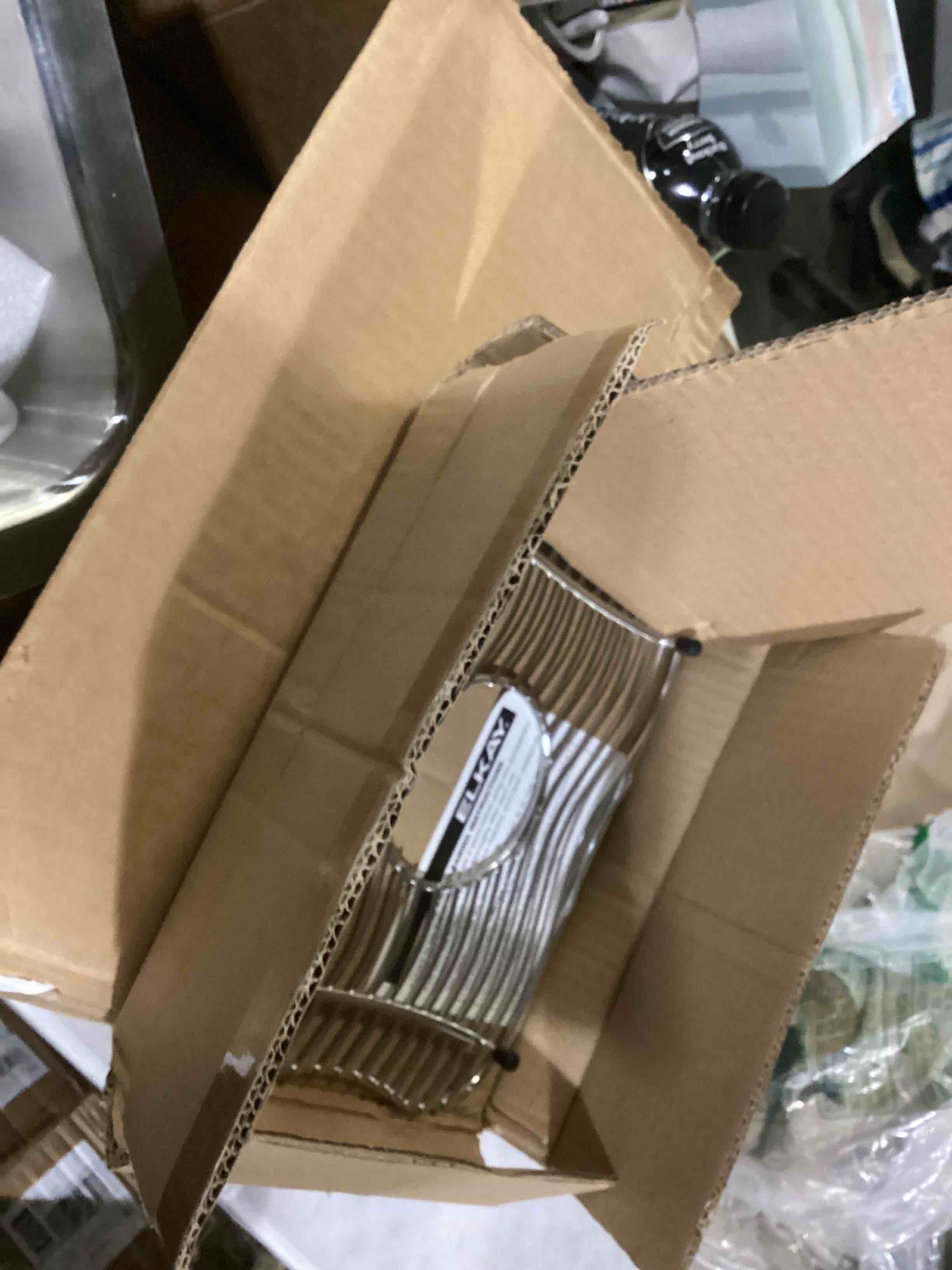 https://s3.amazonaws.com/lotting-images-prod/bidfta/BLU5791226_1708707046172.jpeg
