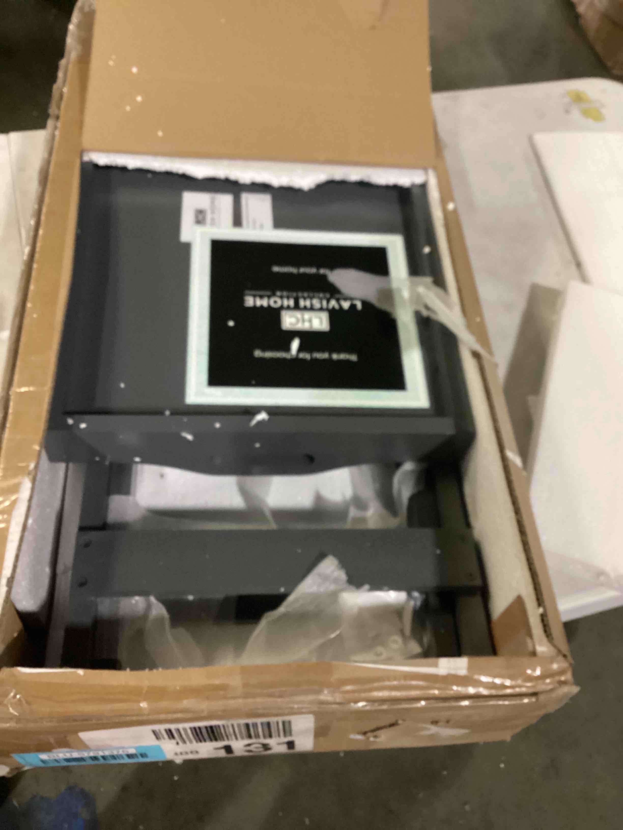 https://s3.amazonaws.com/lotting-images-prod/bidfta/BLU5791376_1709060036438.jpeg