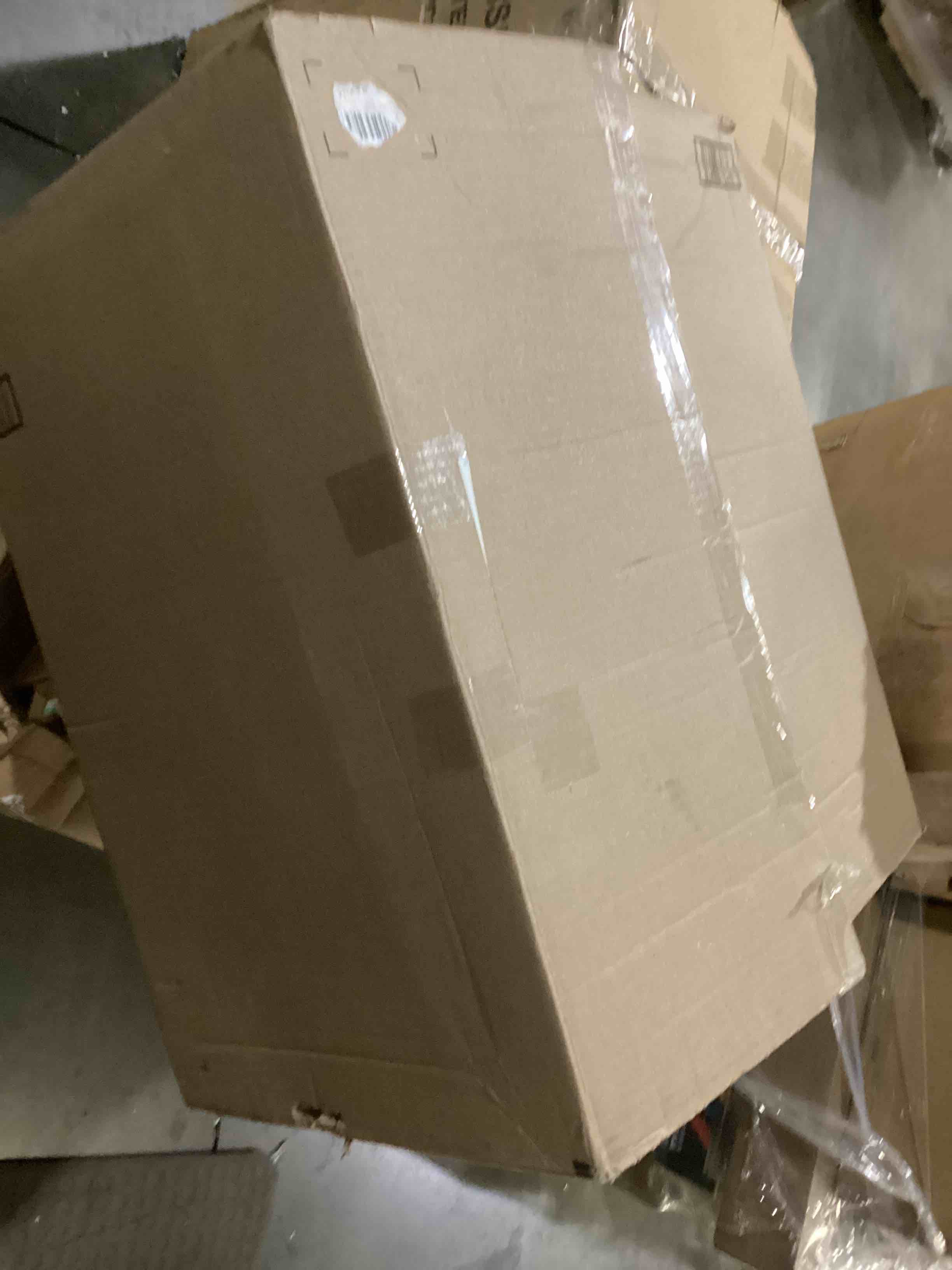 https://s3.amazonaws.com/lotting-images-prod/bidfta/BLU5791704_1709561149648.jpeg