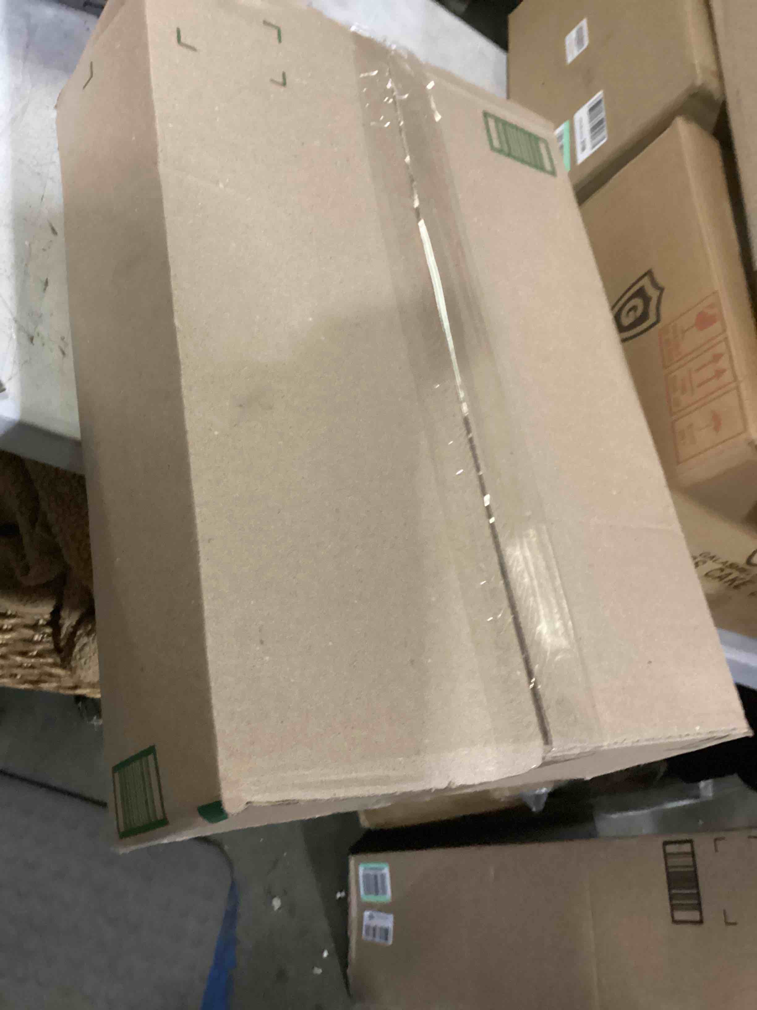 https://s3.amazonaws.com/lotting-images-prod/bidfta/BLU5791705_1709561243862.jpeg
