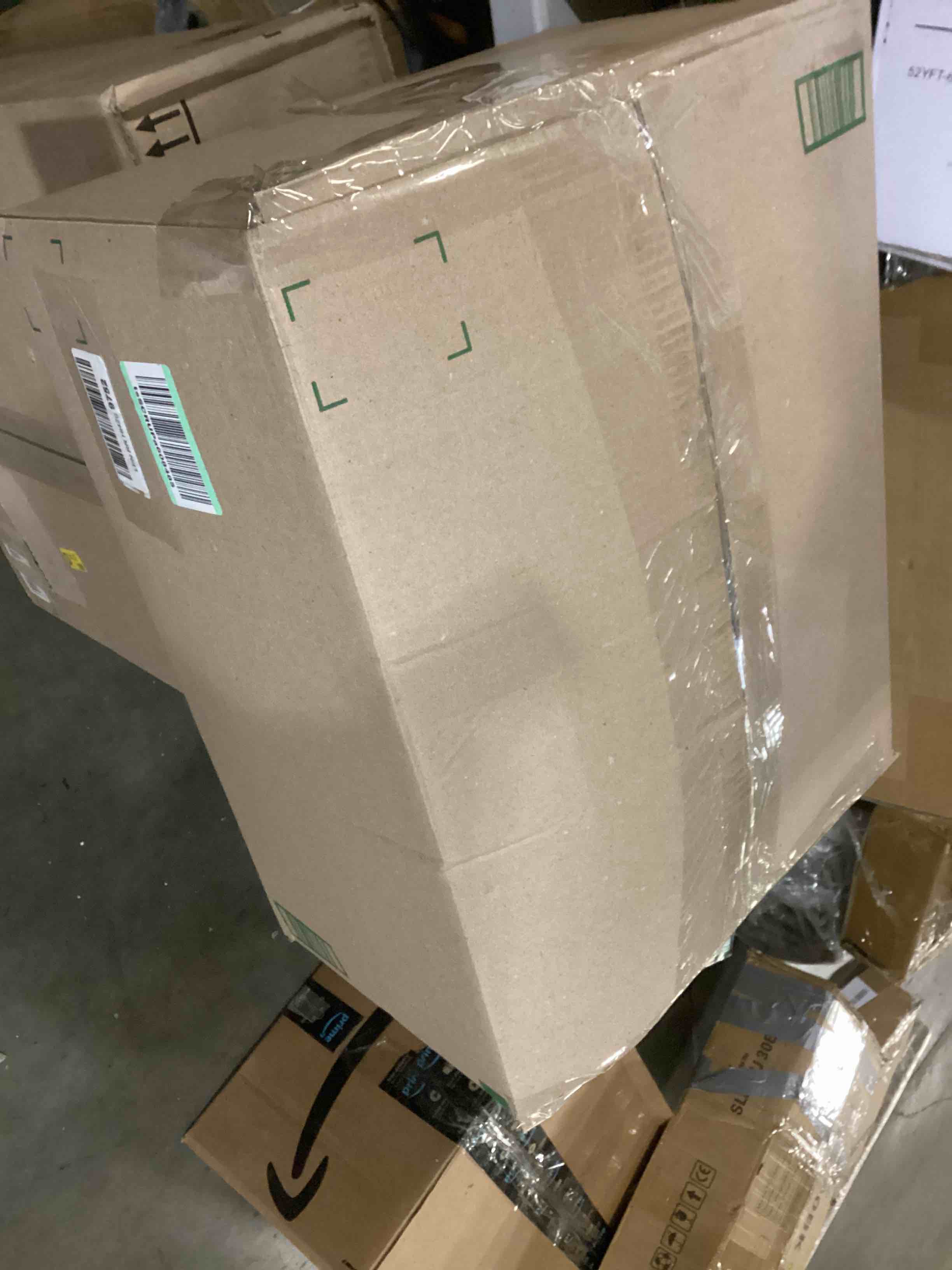 https://s3.amazonaws.com/lotting-images-prod/bidfta/BLU5791706_1709561409958.jpeg