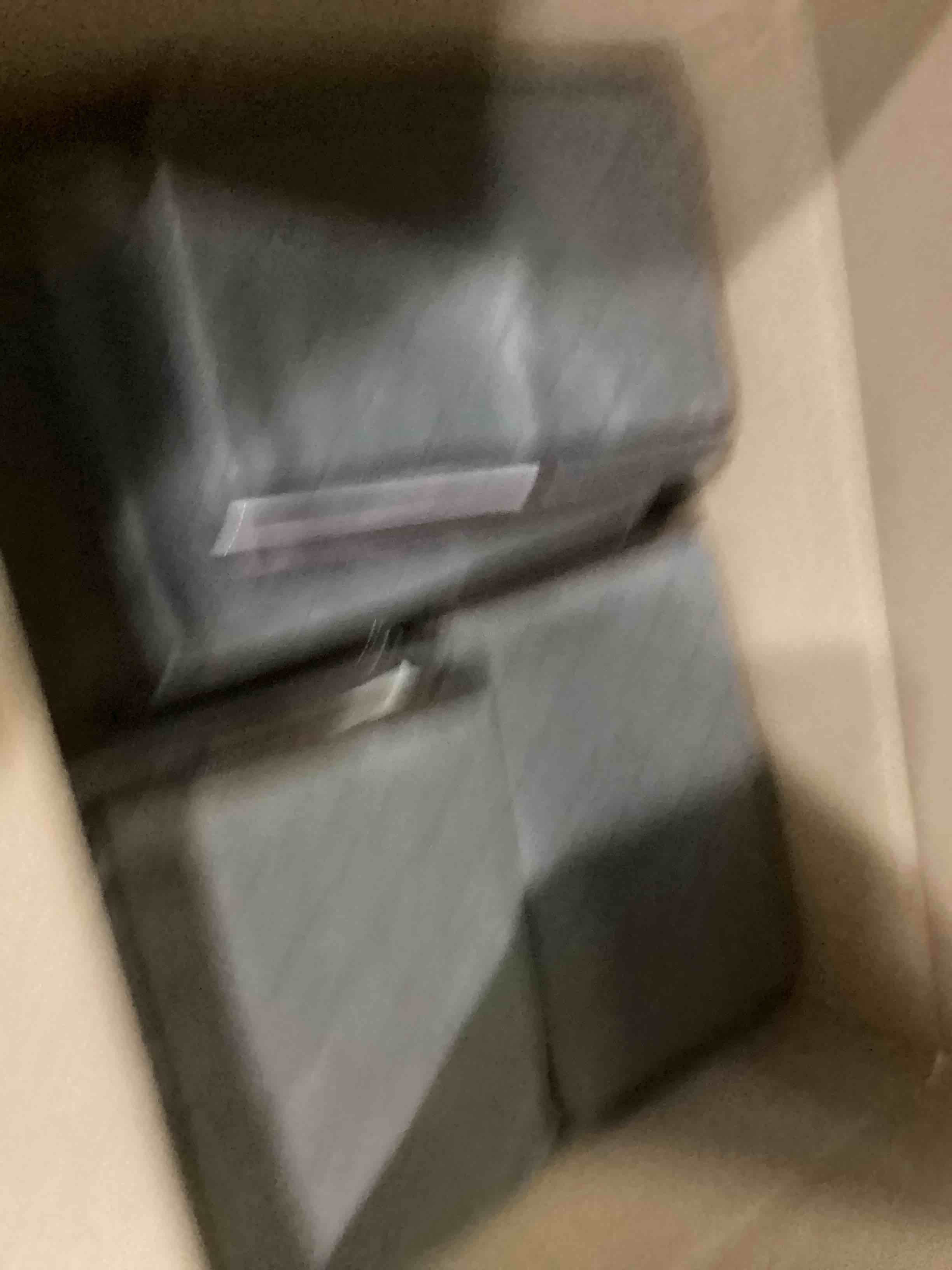 https://s3.amazonaws.com/lotting-images-prod/bidfta/BLU5791749_1709570861165.jpeg