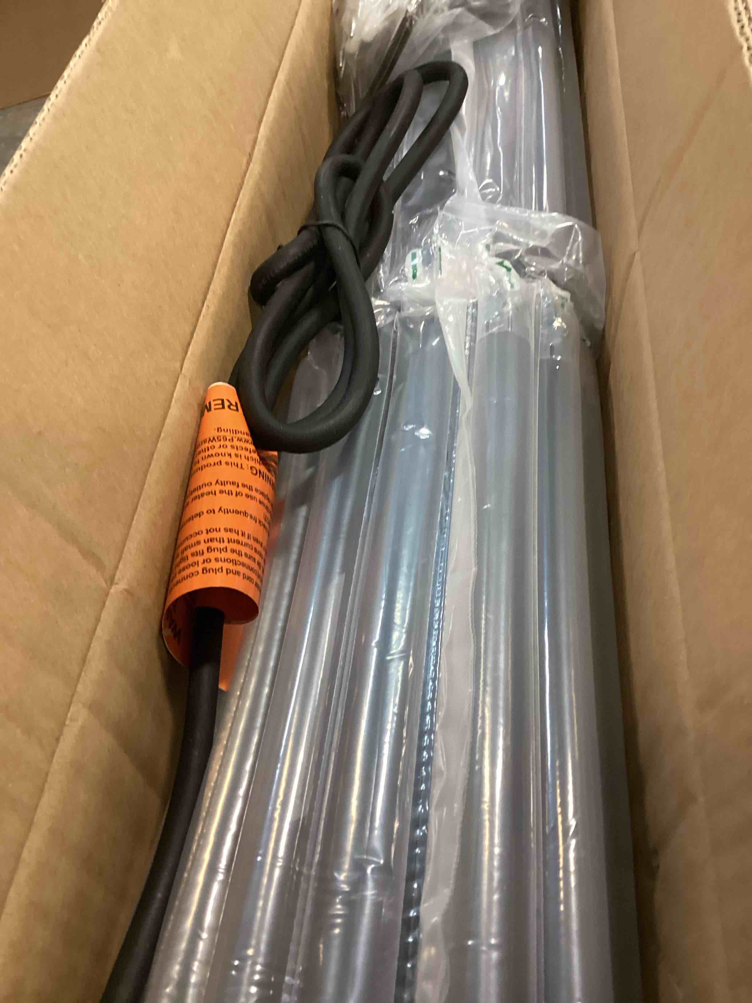 https://s3.amazonaws.com/lotting-images-prod/bidfta/BLU5791978_1705765225878.jpeg