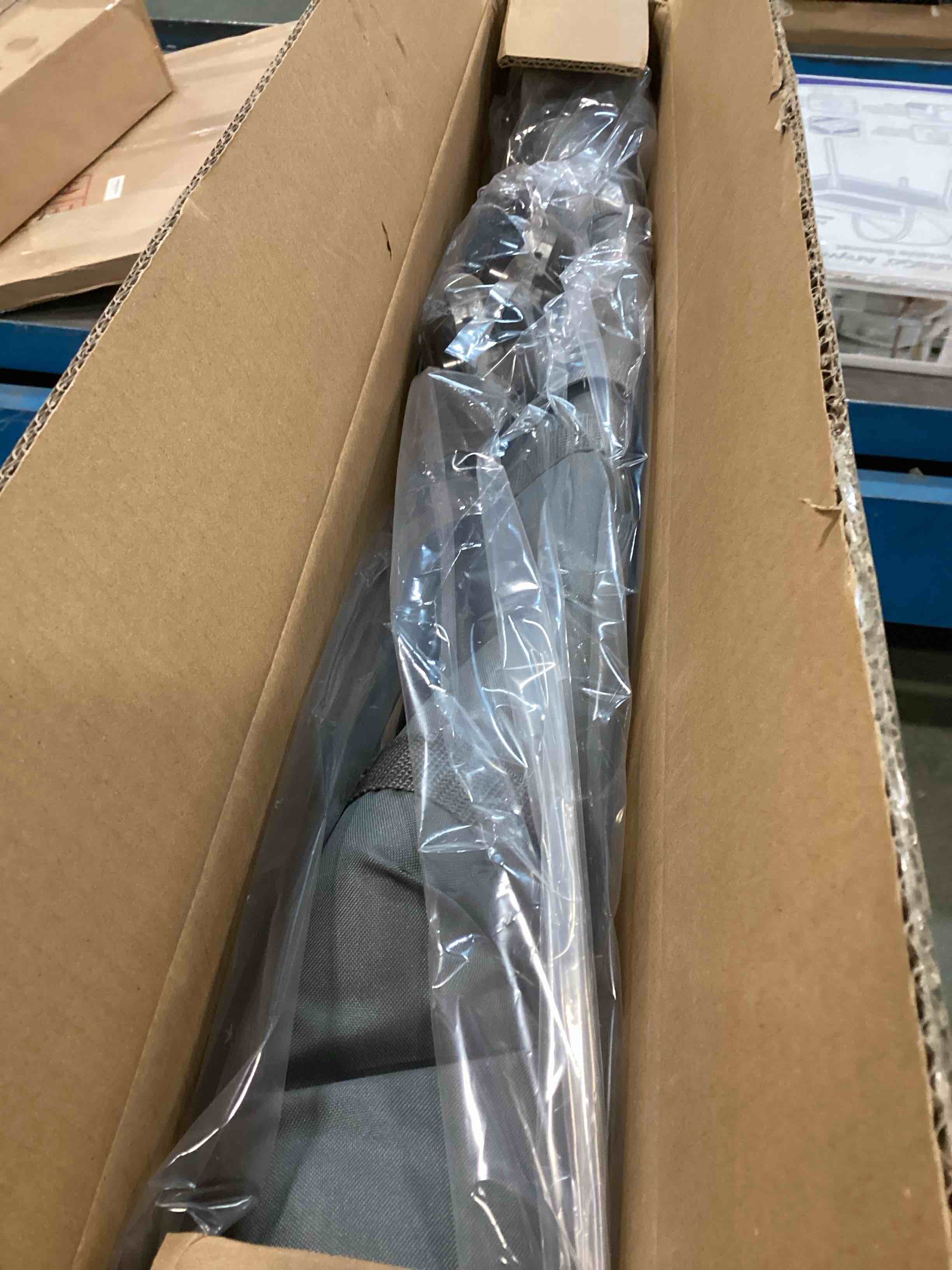 https://s3.amazonaws.com/lotting-images-prod/bidfta/BLU5793178_1706975912560.jpeg