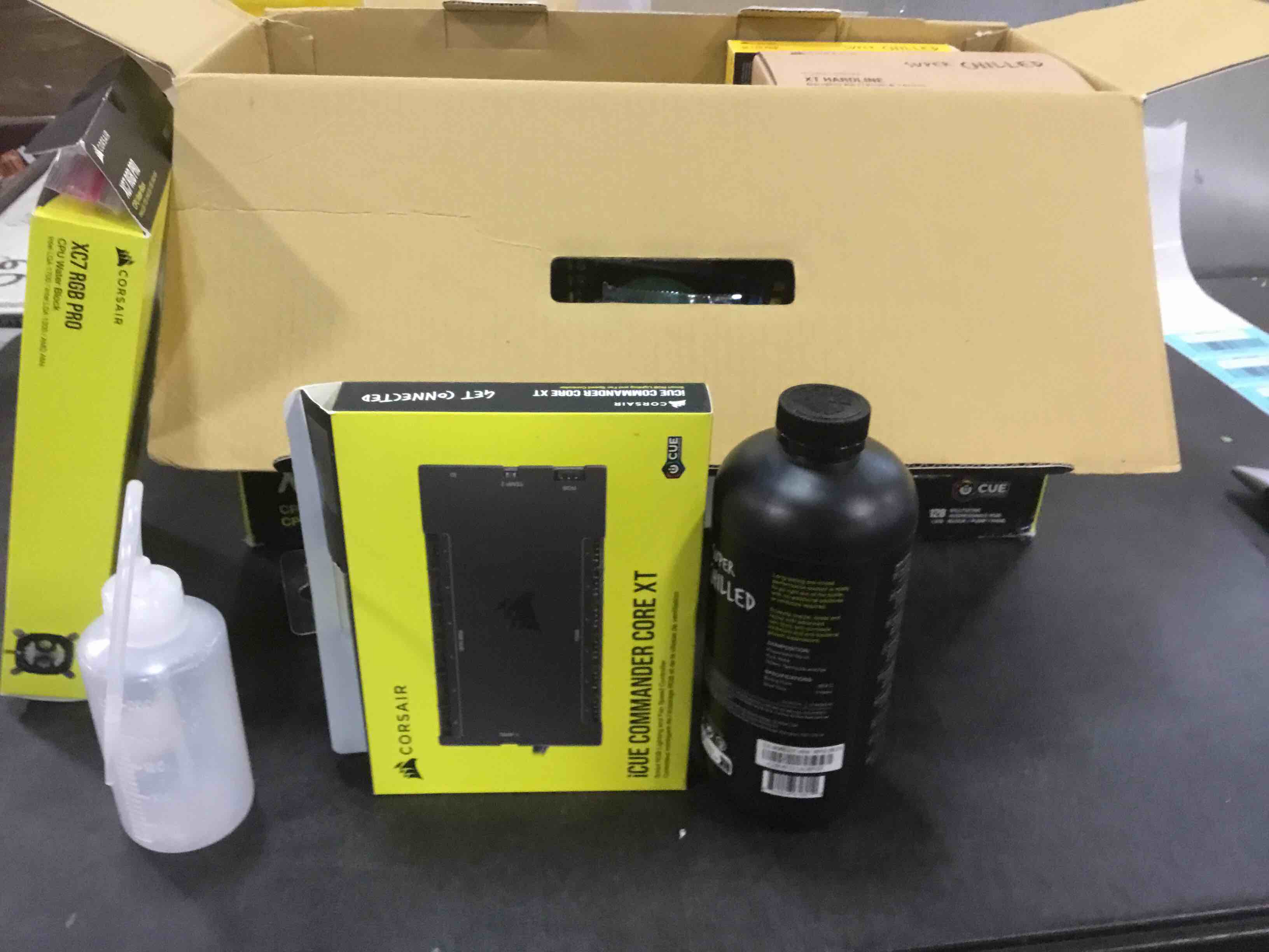 https://s3.amazonaws.com/lotting-images-prod/bidfta/BLU5793455_1705412196653.jpeg