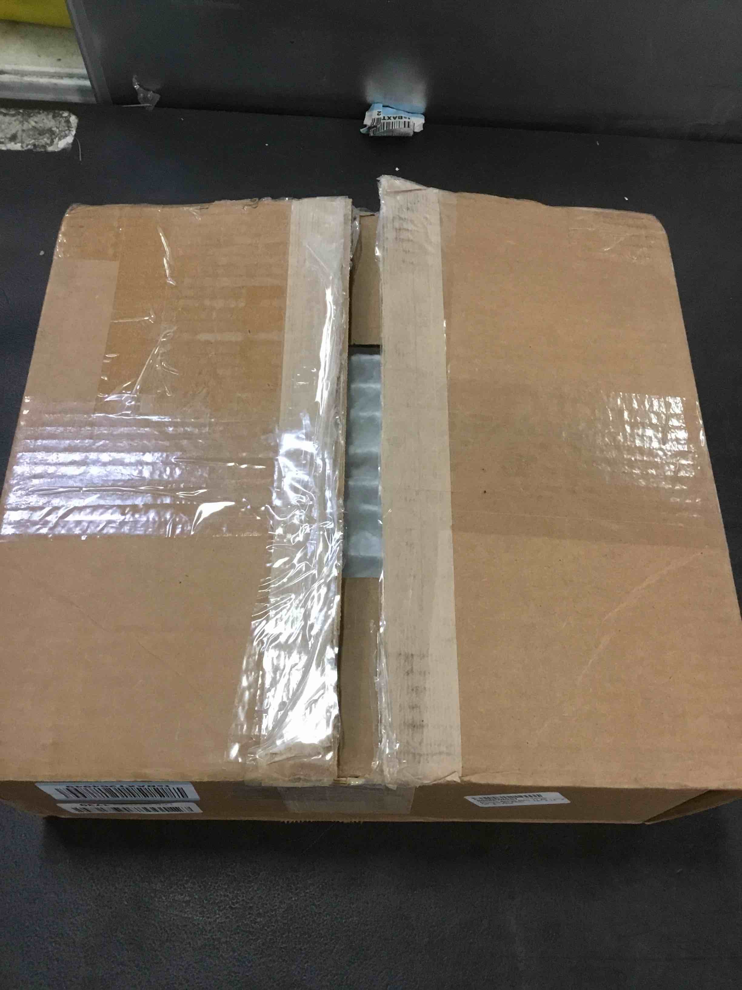 https://s3.amazonaws.com/lotting-images-prod/bidfta/BLU5793466_1705419175319.jpeg