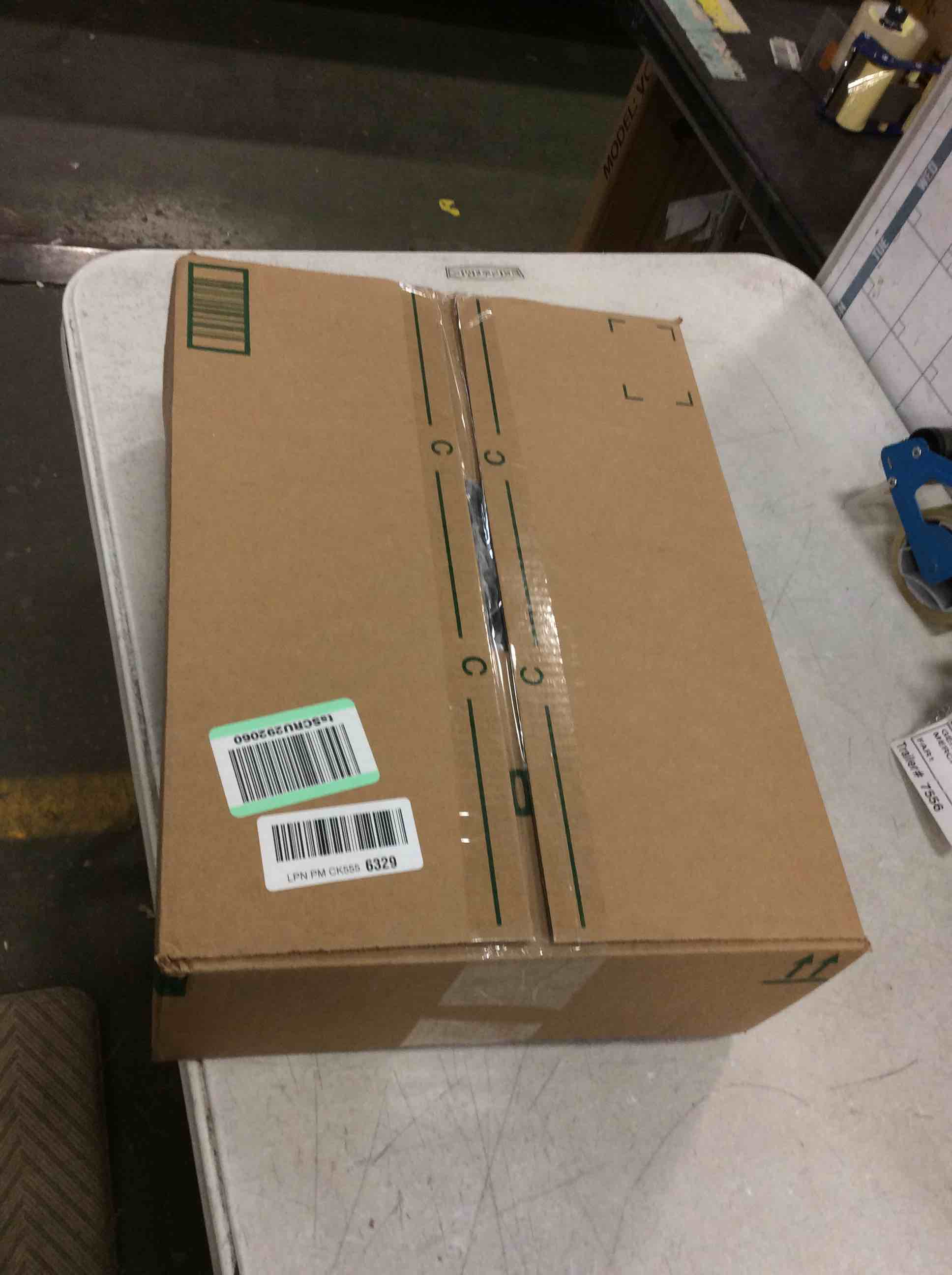 https://s3.amazonaws.com/lotting-images-prod/bidfta/BLU5793824_1706028254751.jpeg
