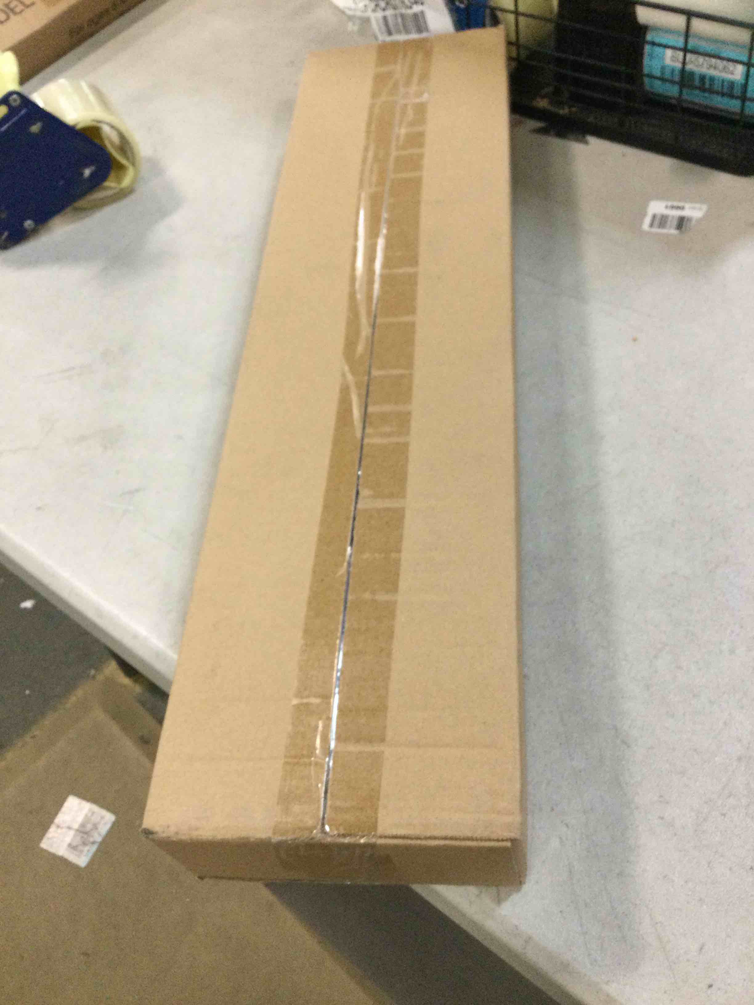 https://s3.amazonaws.com/lotting-images-prod/bidfta/BLU5794056_1706288223404.jpeg