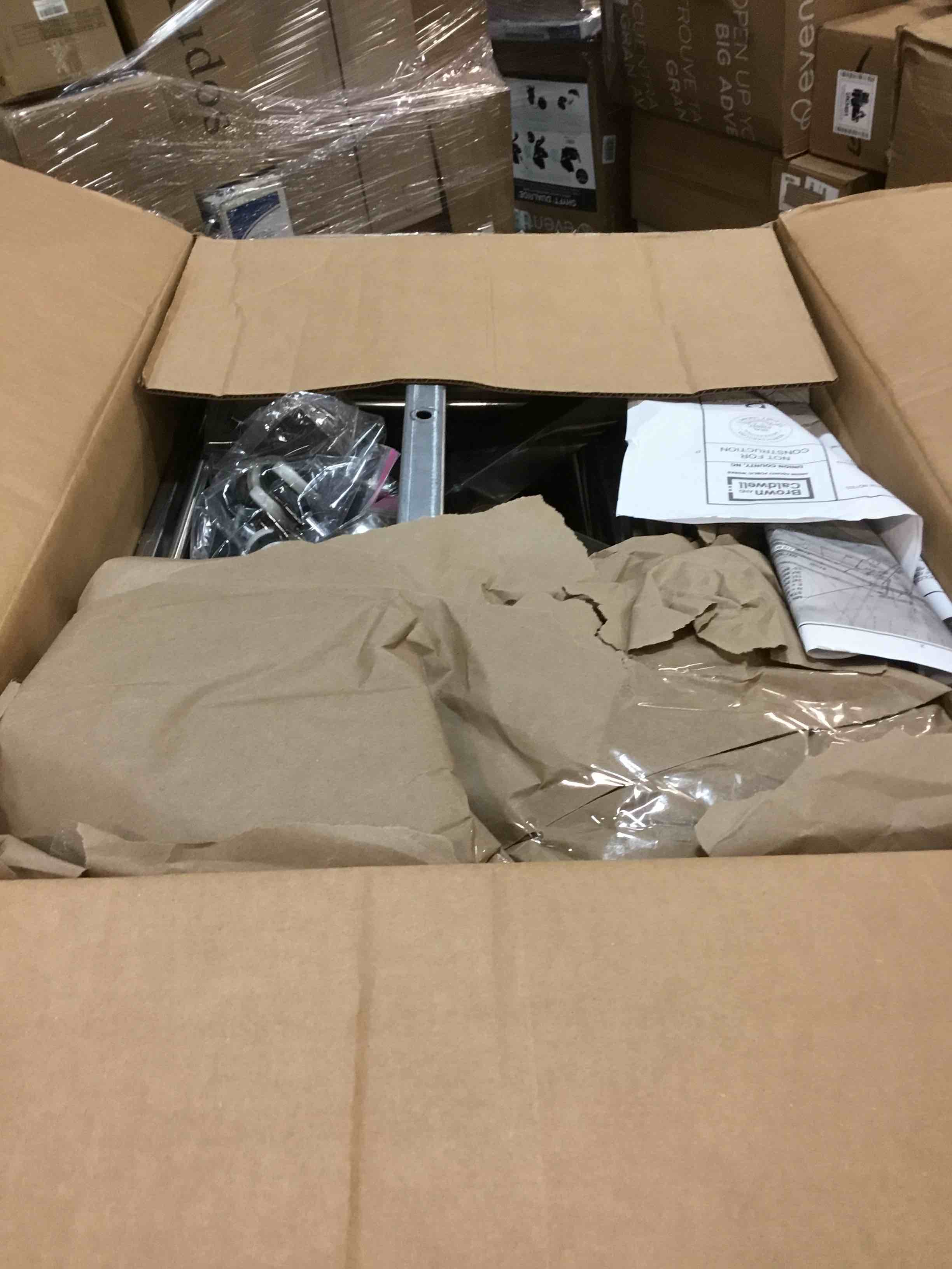 https://s3.amazonaws.com/lotting-images-prod/bidfta/BLU5794085_1706620846232.jpeg