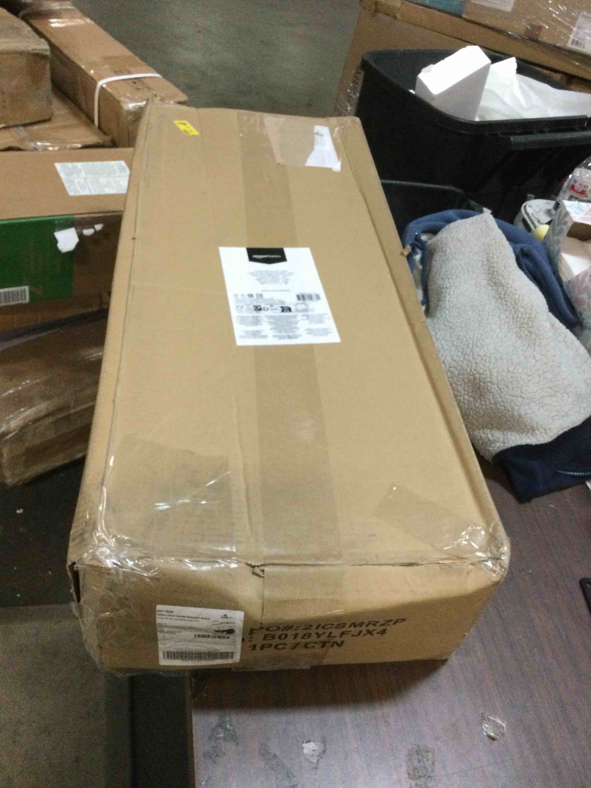 https://s3.amazonaws.com/lotting-images-prod/bidfta/BLU5794272_1706707756986.jpeg