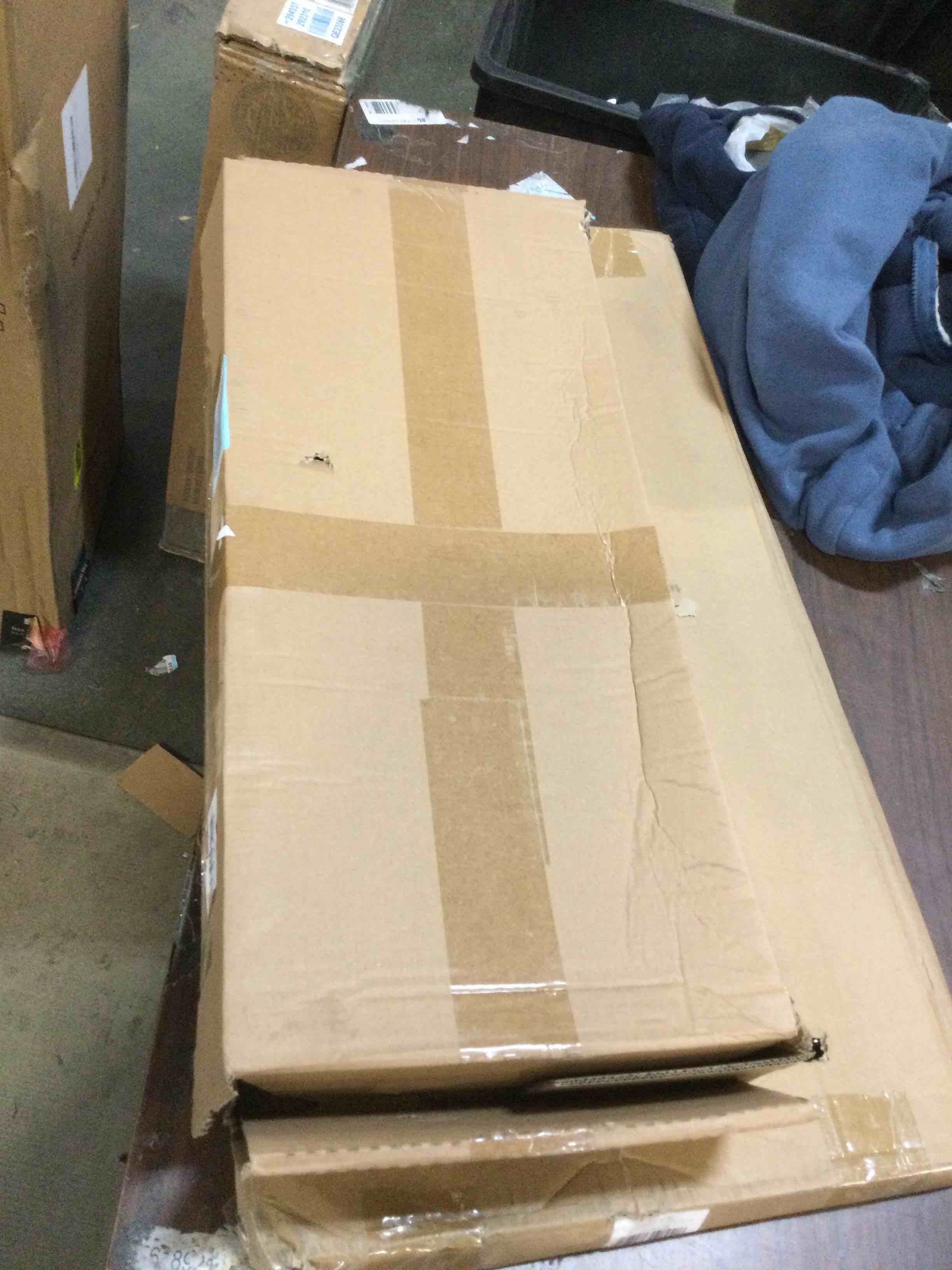 https://s3.amazonaws.com/lotting-images-prod/bidfta/BLU5794327_1706719036635.jpeg