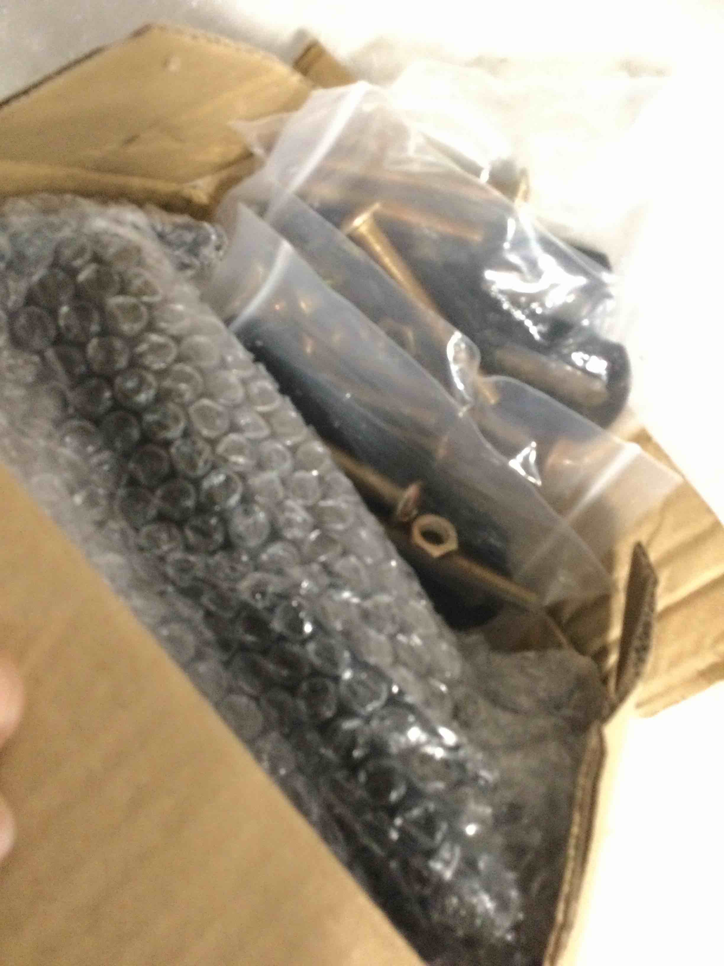 https://s3.amazonaws.com/lotting-images-prod/bidfta/BLU5794783_1707396534923.jpeg