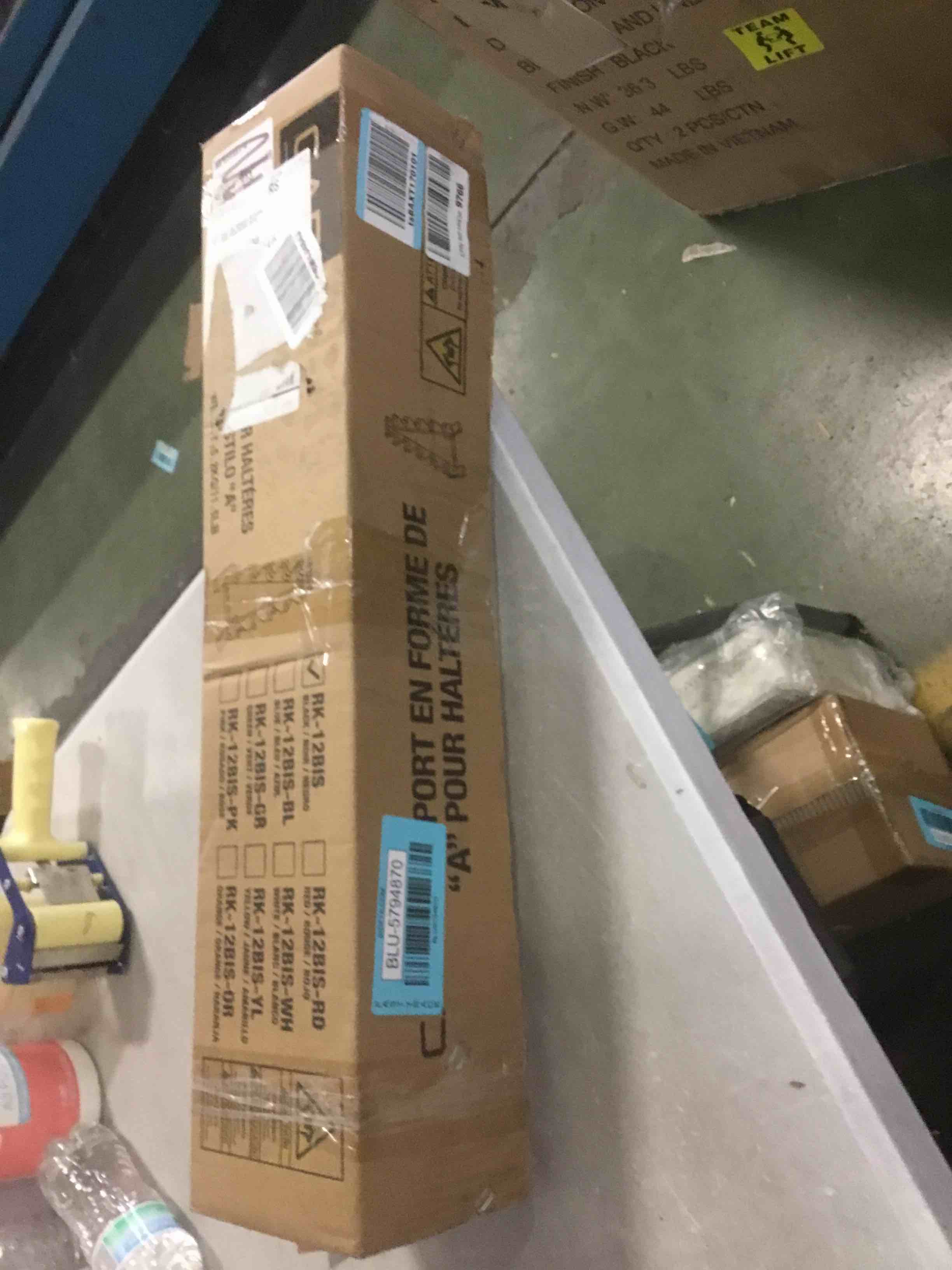 https://s3.amazonaws.com/lotting-images-prod/bidfta/BLU5794870_1707405983031.jpeg