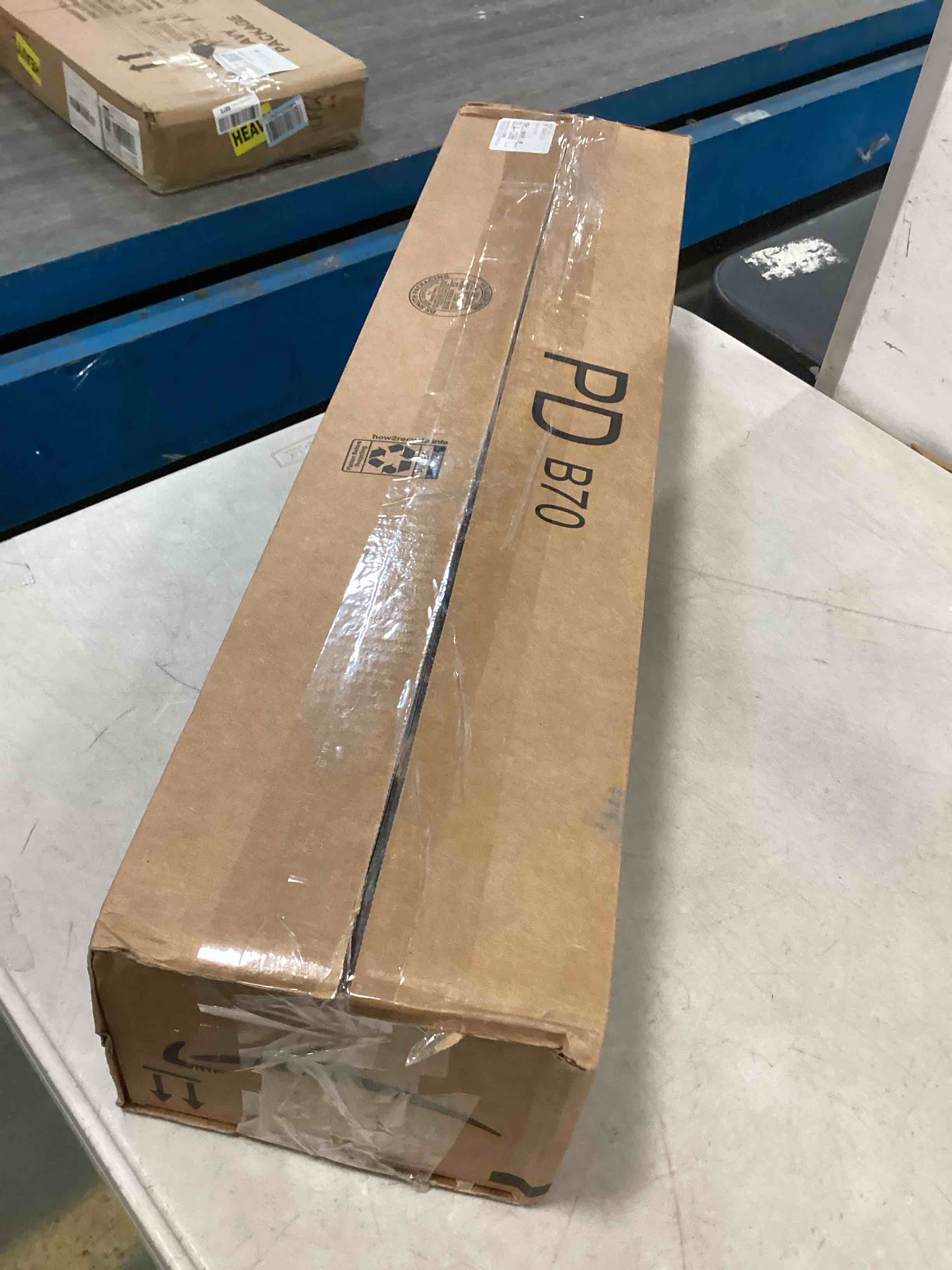 https://s3.amazonaws.com/lotting-images-prod/bidfta/BLU5795076_1705501900616.jpeg