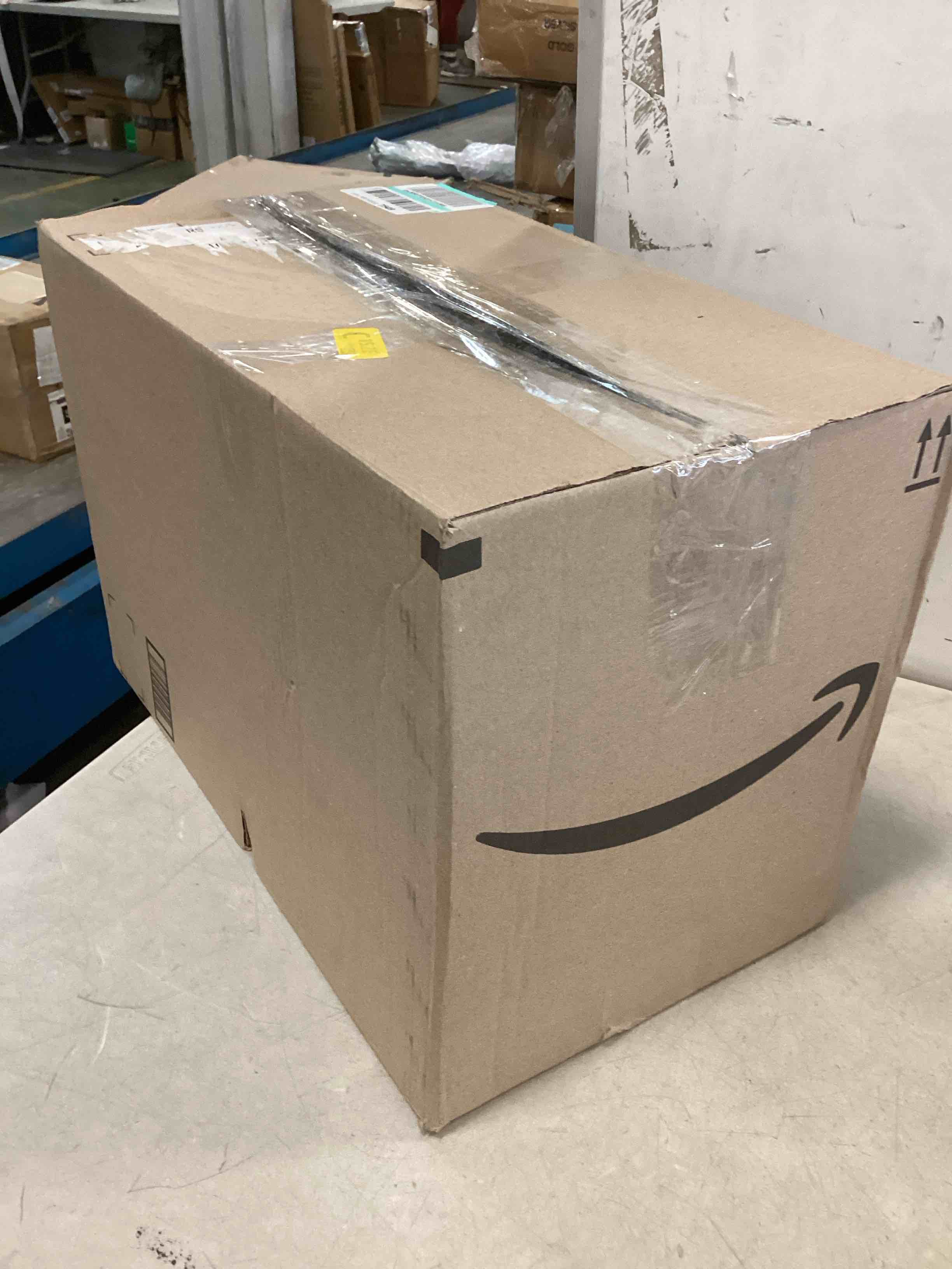 https://s3.amazonaws.com/lotting-images-prod/bidfta/BLU5795196_1705518353212.jpeg