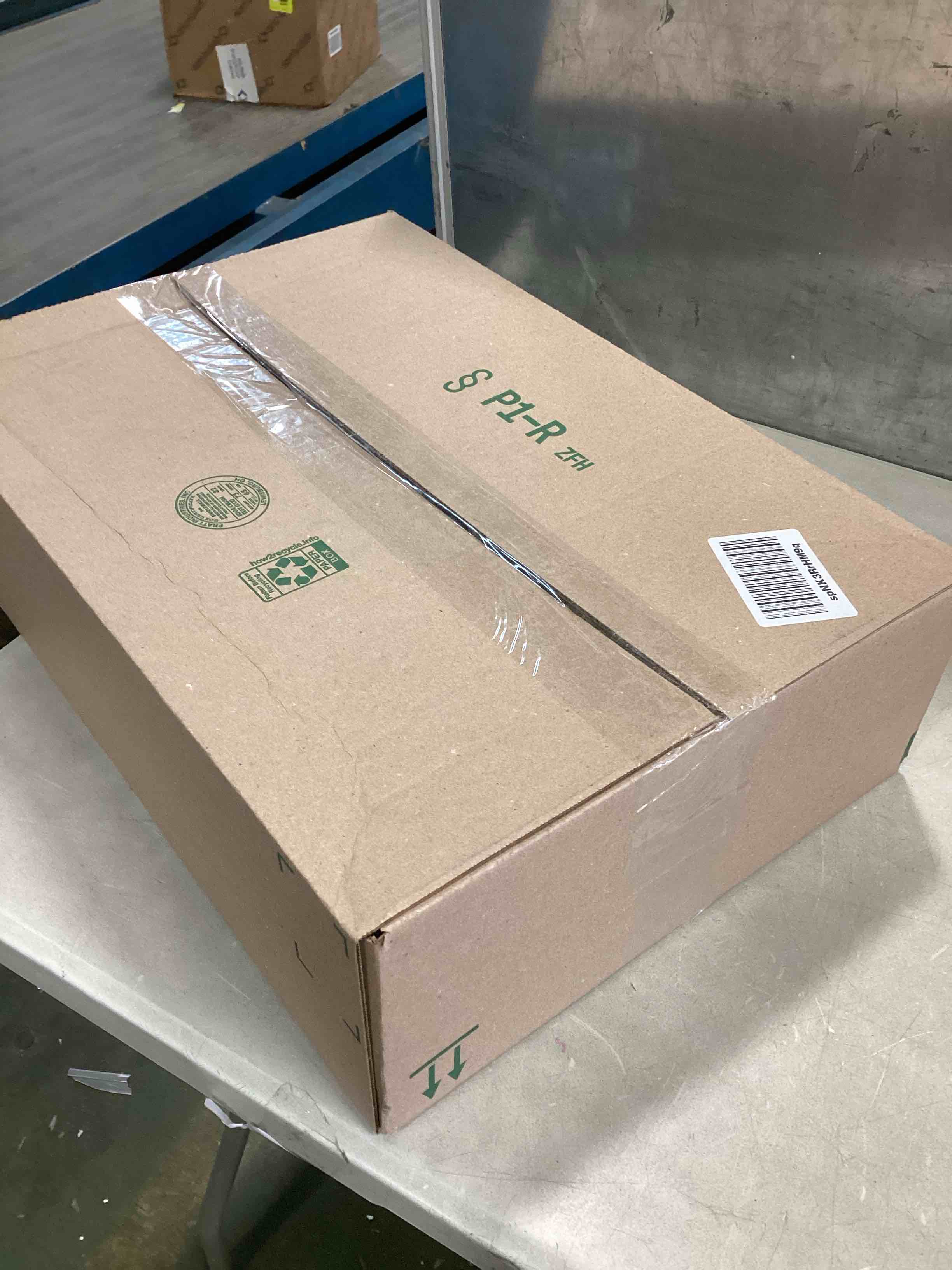 https://s3.amazonaws.com/lotting-images-prod/bidfta/BLU5795696_1705691888893.jpeg