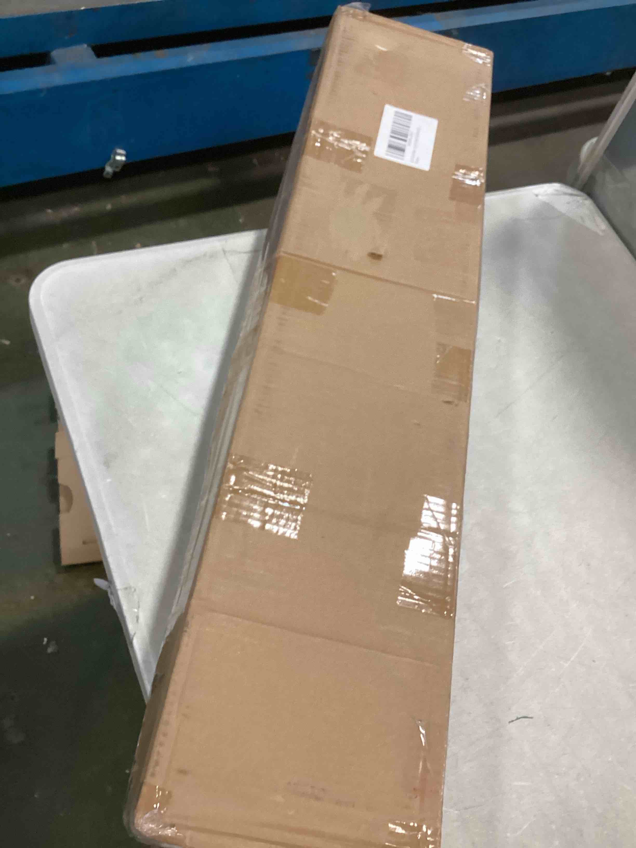 https://s3.amazonaws.com/lotting-images-prod/bidfta/BLU5795833_1705767896541.jpeg