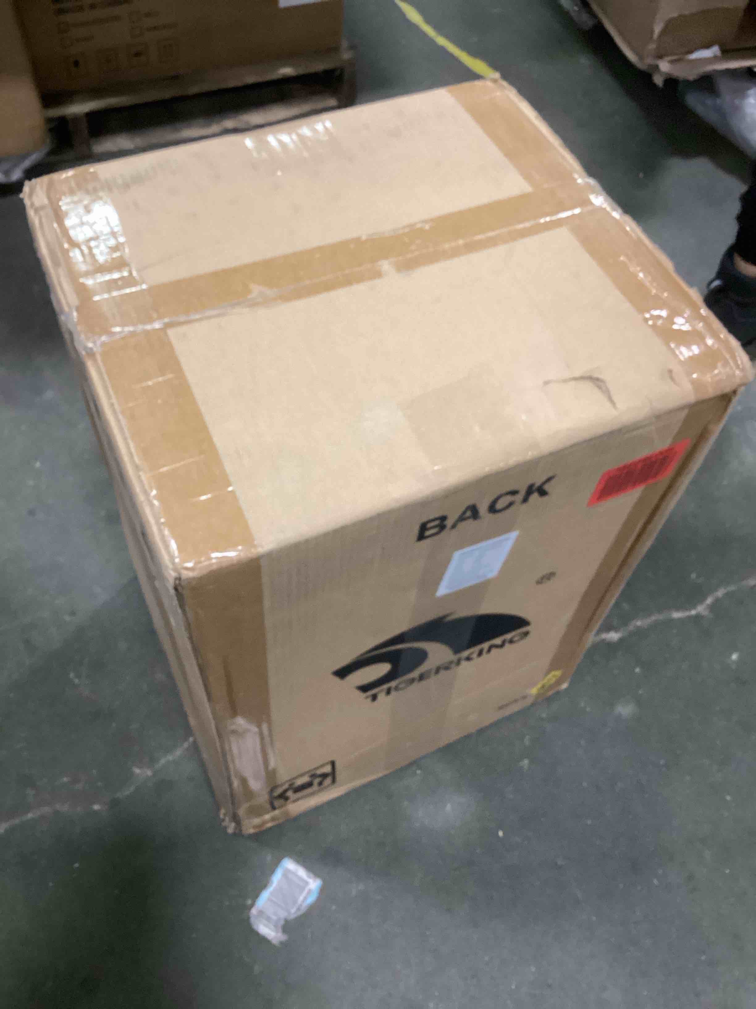 https://s3.amazonaws.com/lotting-images-prod/bidfta/BLU5796222_1706013893453.jpeg