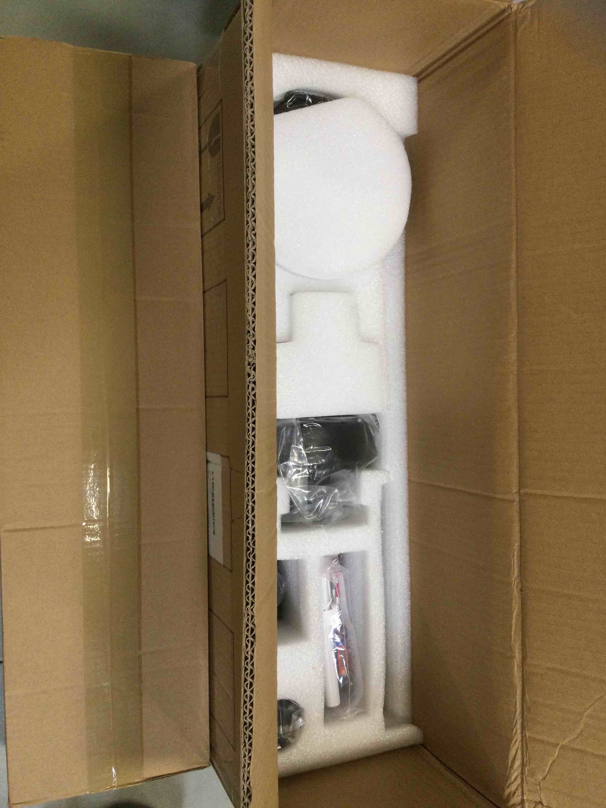 https://s3.amazonaws.com/lotting-images-prod/bidfta/BLU5797252_1706806172684.jpeg