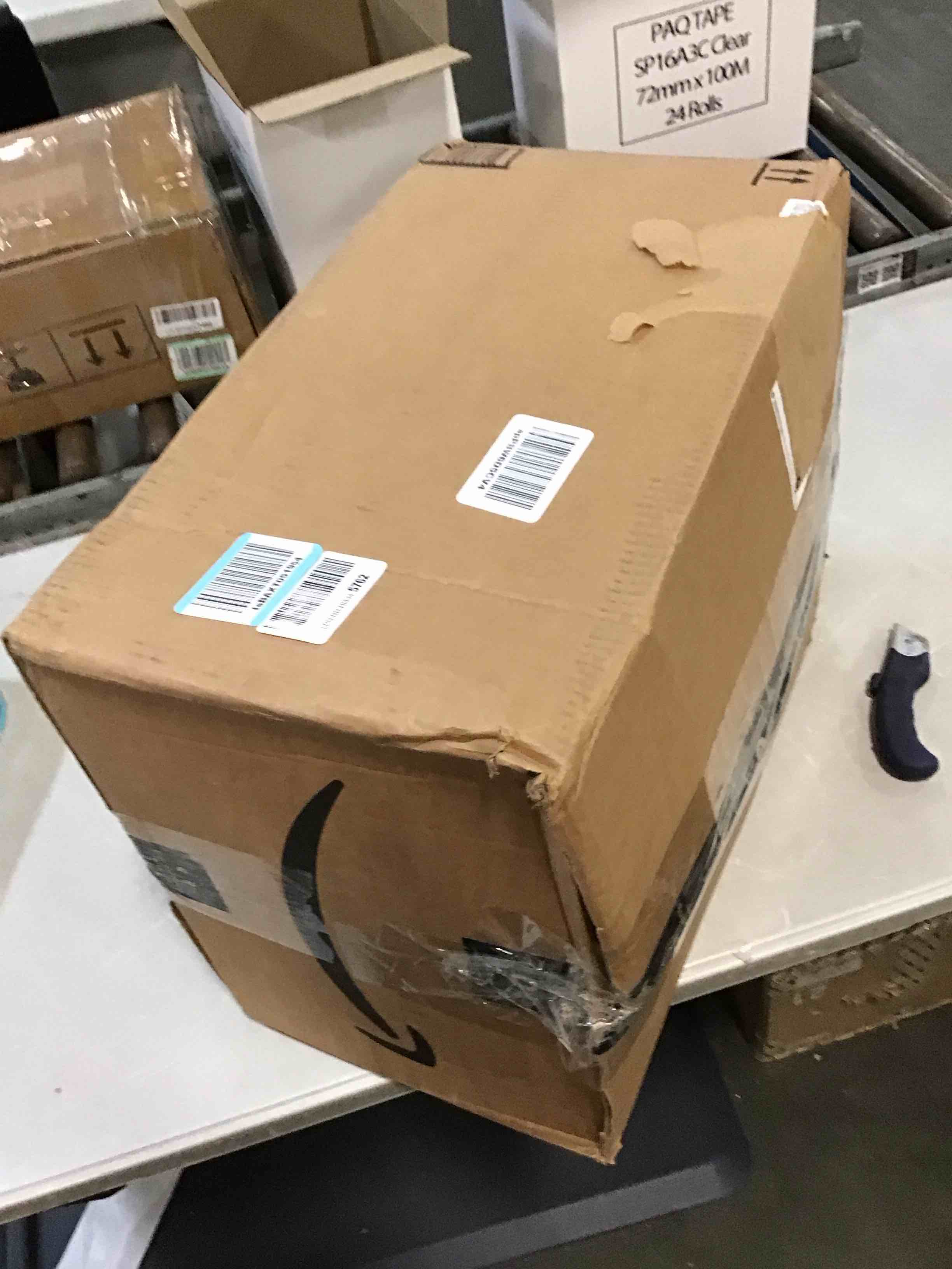 https://s3.amazonaws.com/lotting-images-prod/bidfta/BLU5797393_1706971737380.jpeg
