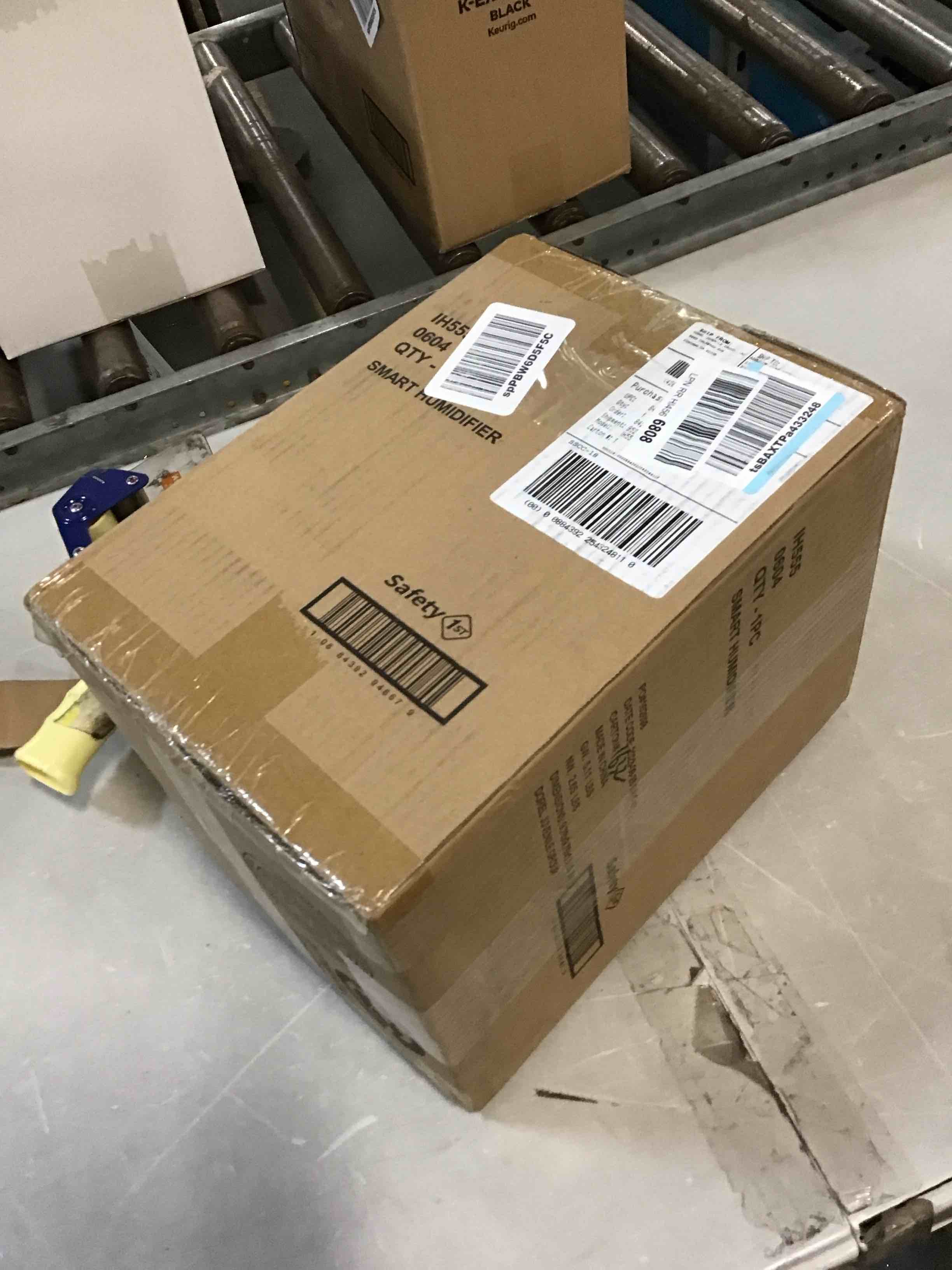https://s3.amazonaws.com/lotting-images-prod/bidfta/BLU5797412_1706975423584.jpeg