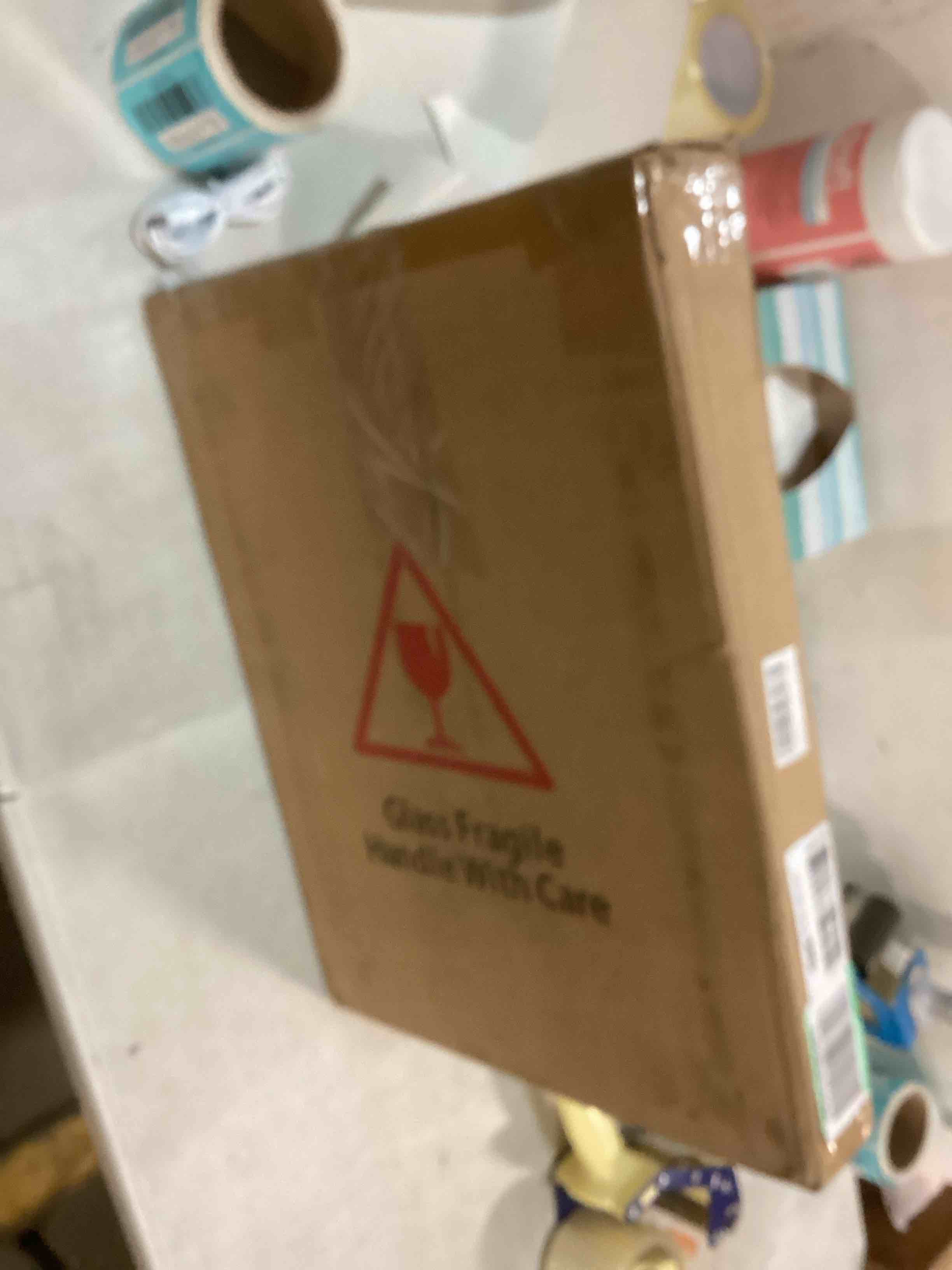 https://s3.amazonaws.com/lotting-images-prod/bidfta/BLU5797657_1707138916480.jpeg