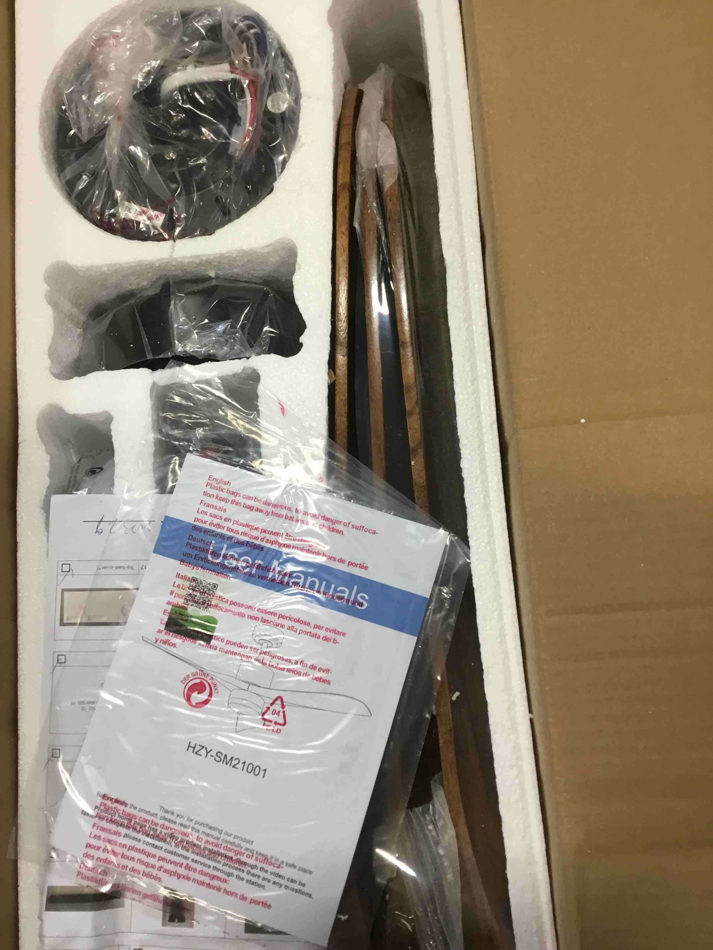 https://s3.amazonaws.com/lotting-images-prod/bidfta/BLU5798634_1705344478271.jpeg