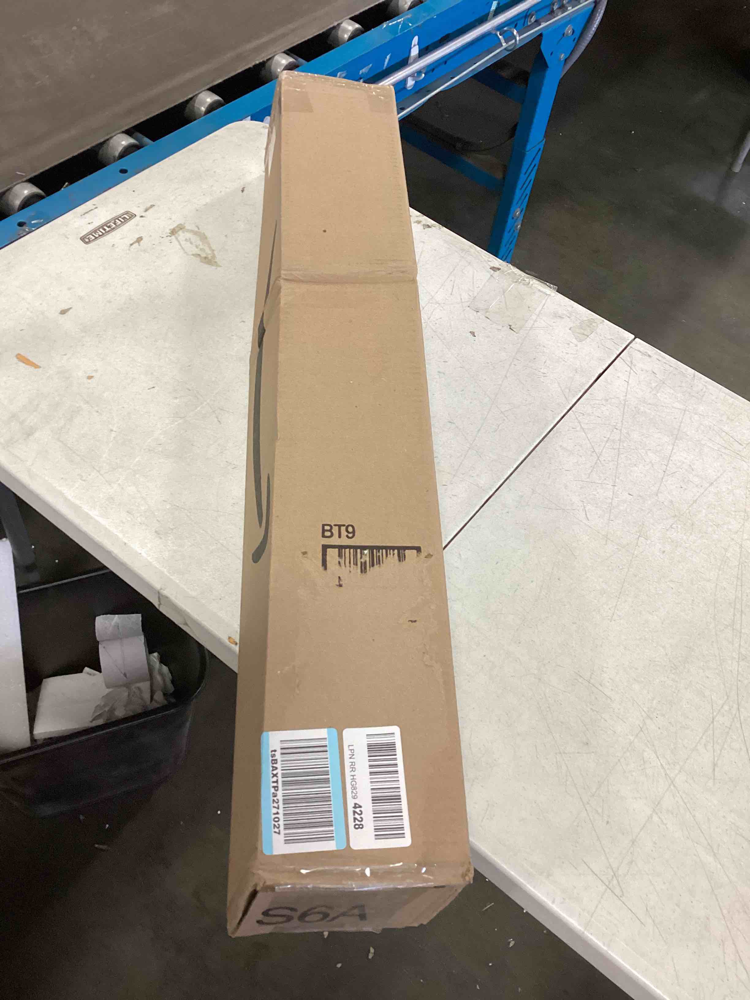 https://s3.amazonaws.com/lotting-images-prod/bidfta/BLU5798663_1705346337169.jpeg