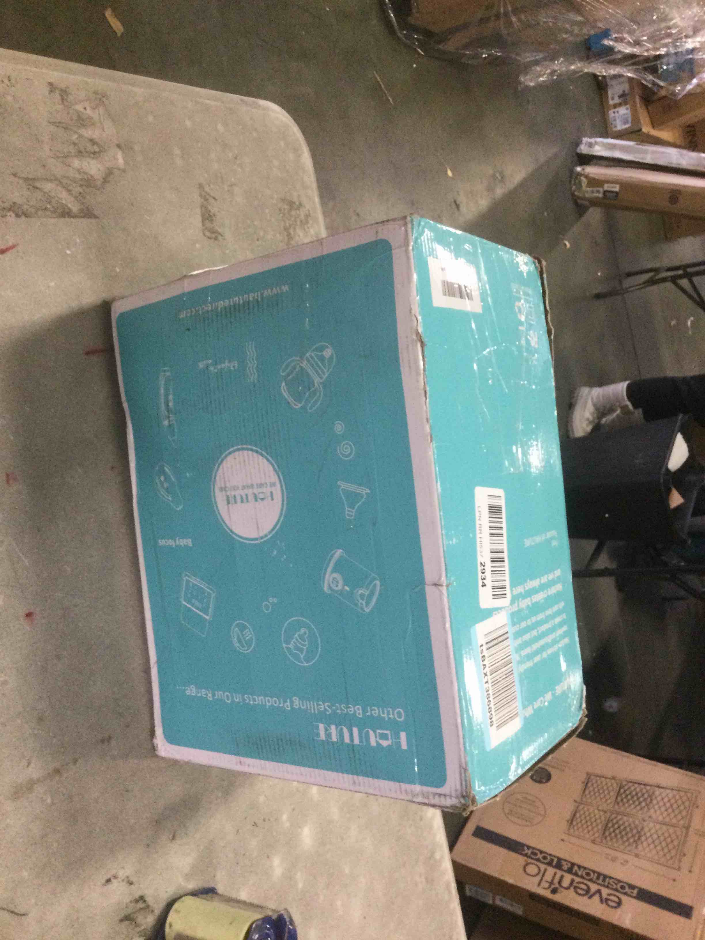 https://s3.amazonaws.com/lotting-images-prod/bidfta/BLU5798695_1705347568639.jpeg