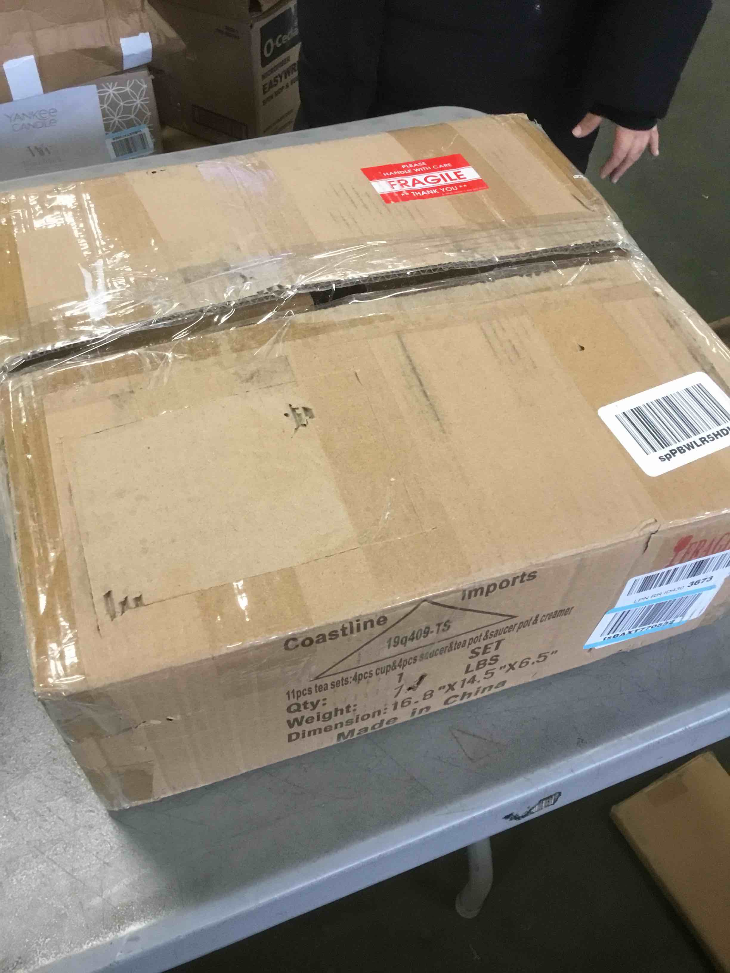 https://s3.amazonaws.com/lotting-images-prod/bidfta/BLU5799218_1705591819017.jpeg