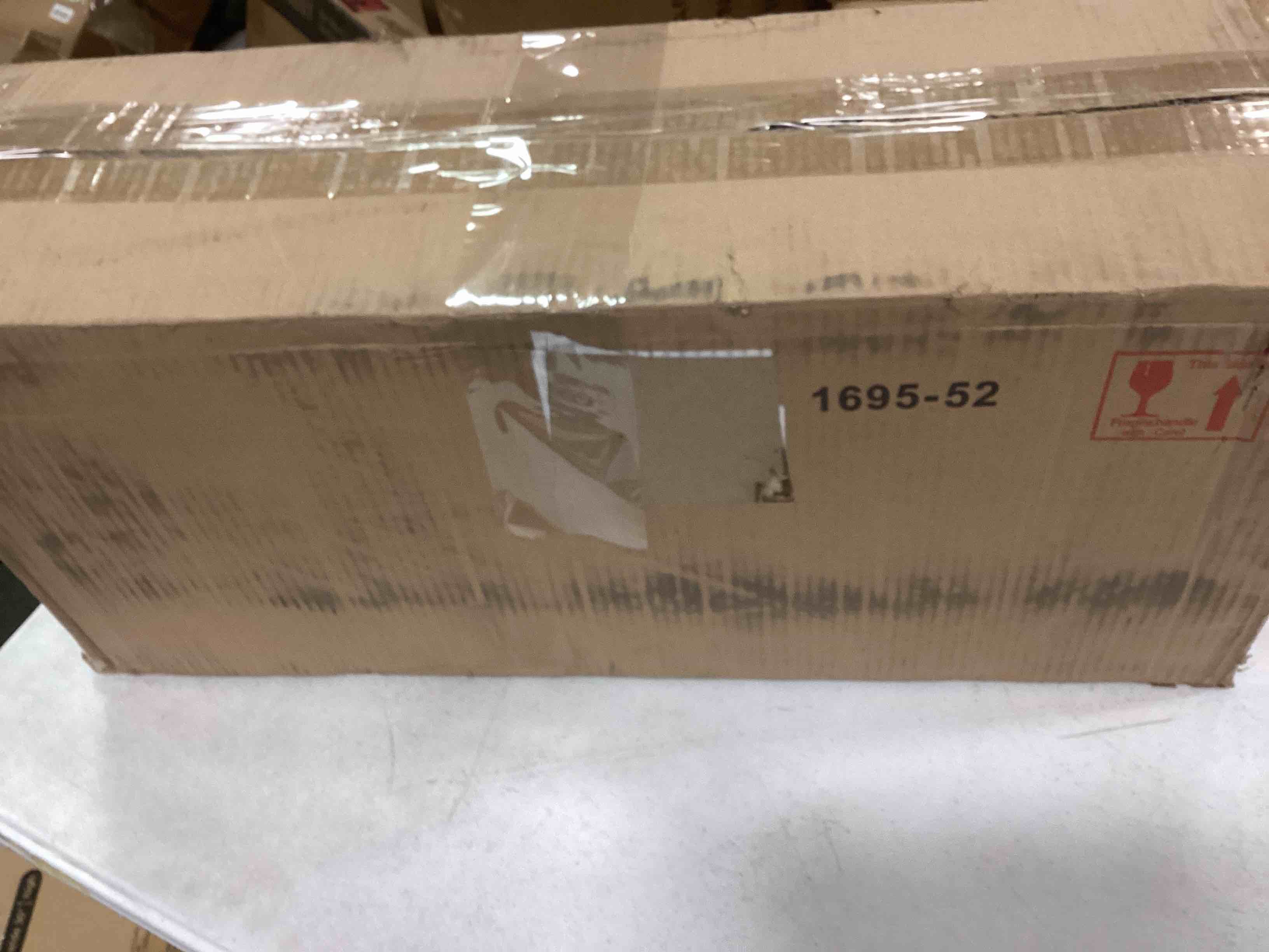 https://s3.amazonaws.com/lotting-images-prod/bidfta/BLU5799607_1705153837739.jpeg