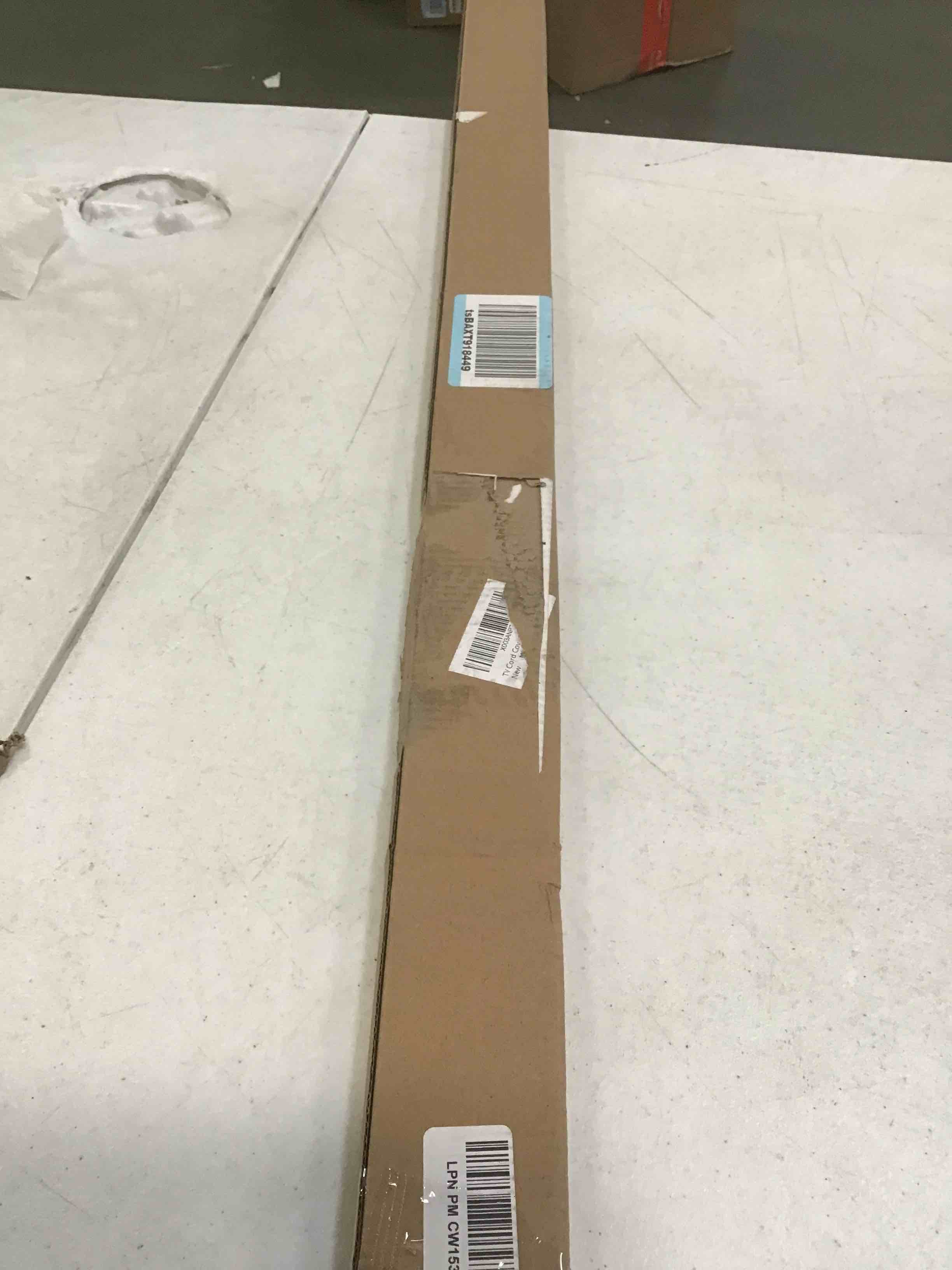 https://s3.amazonaws.com/lotting-images-prod/bidfta/BLU5800189_1705507214142.jpeg