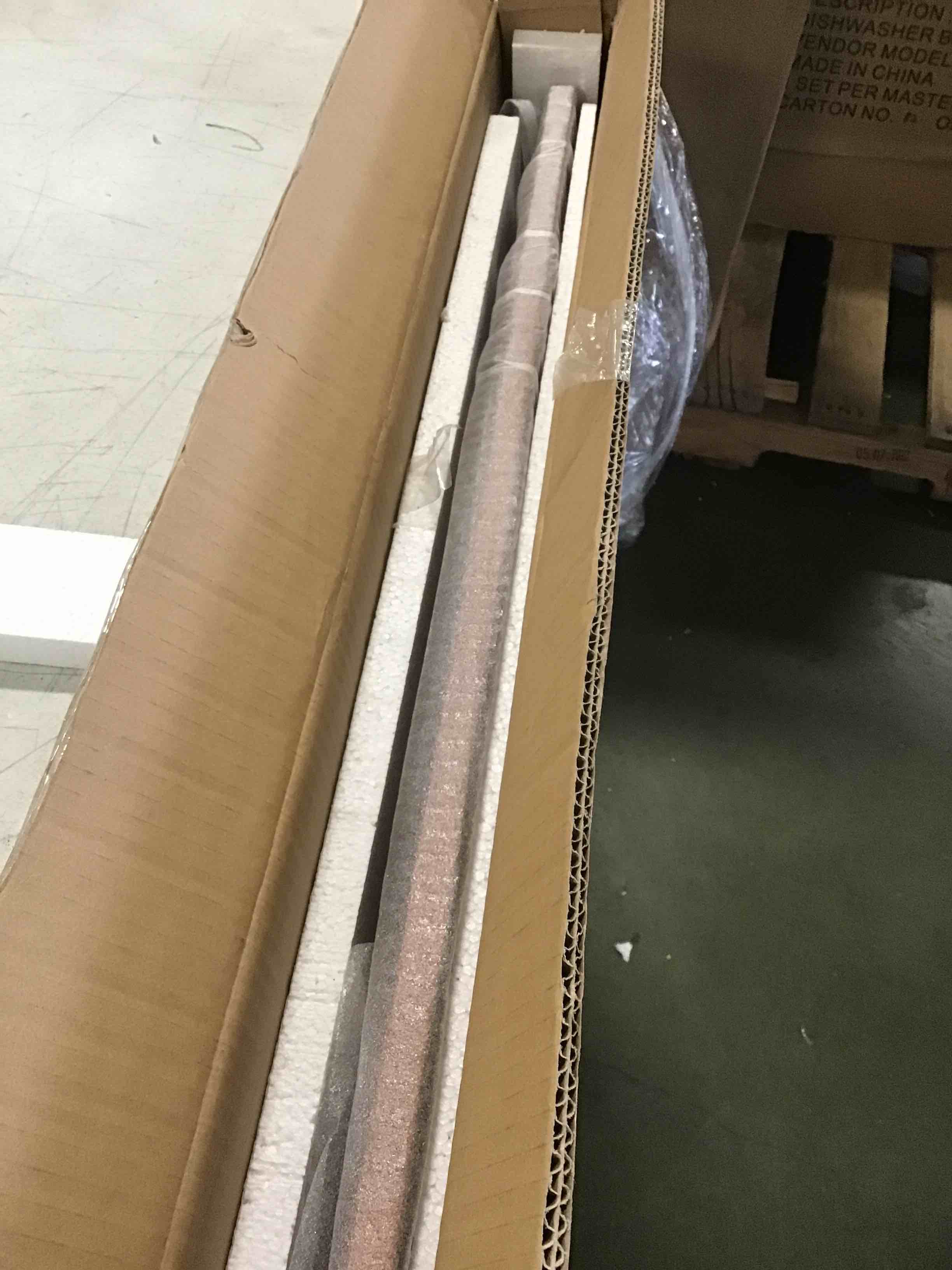 https://s3.amazonaws.com/lotting-images-prod/bidfta/BLU5800423_1705610839501.jpeg