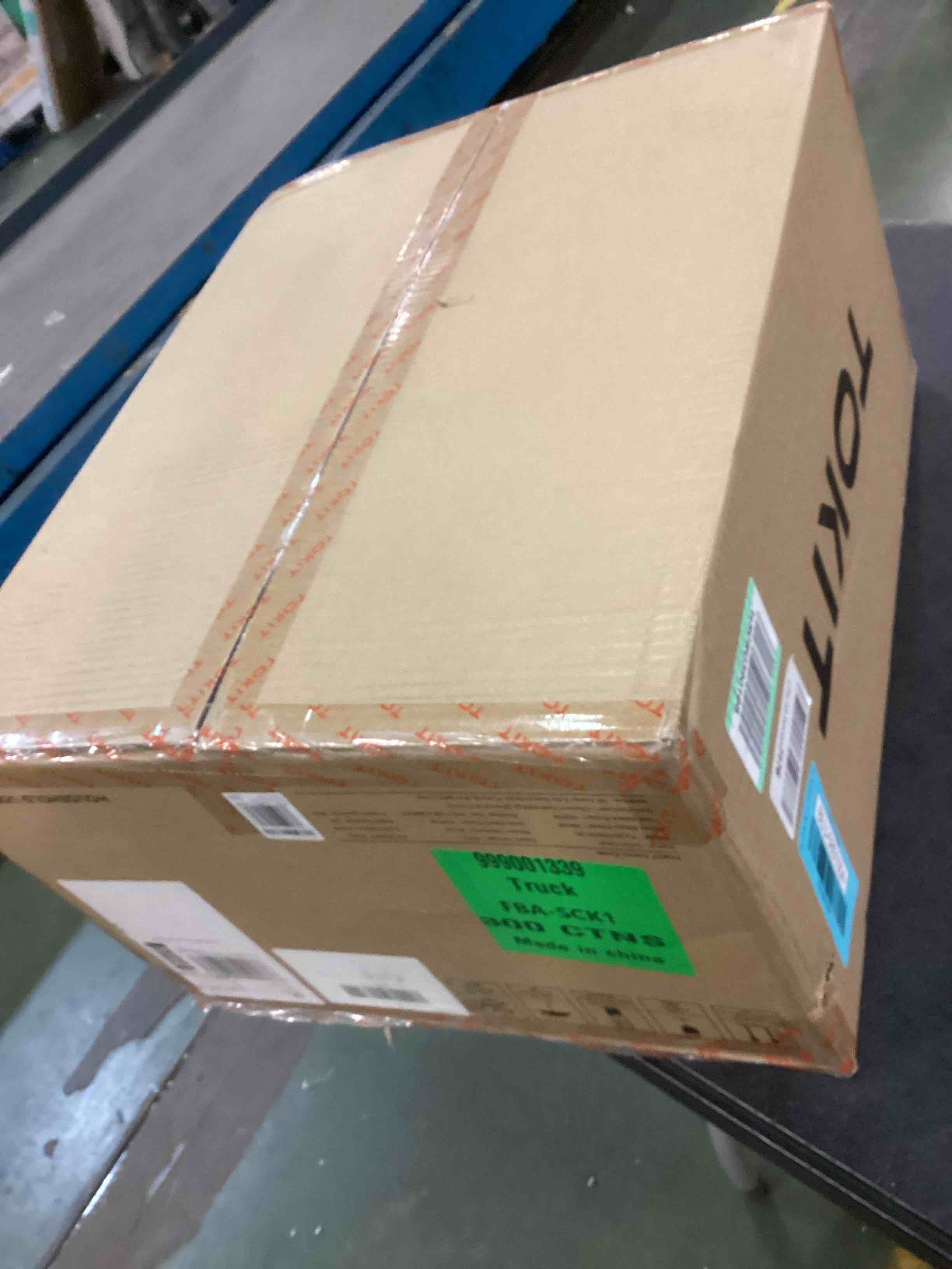 https://s3.amazonaws.com/lotting-images-prod/bidfta/BLU5801004_1705328180917.jpeg