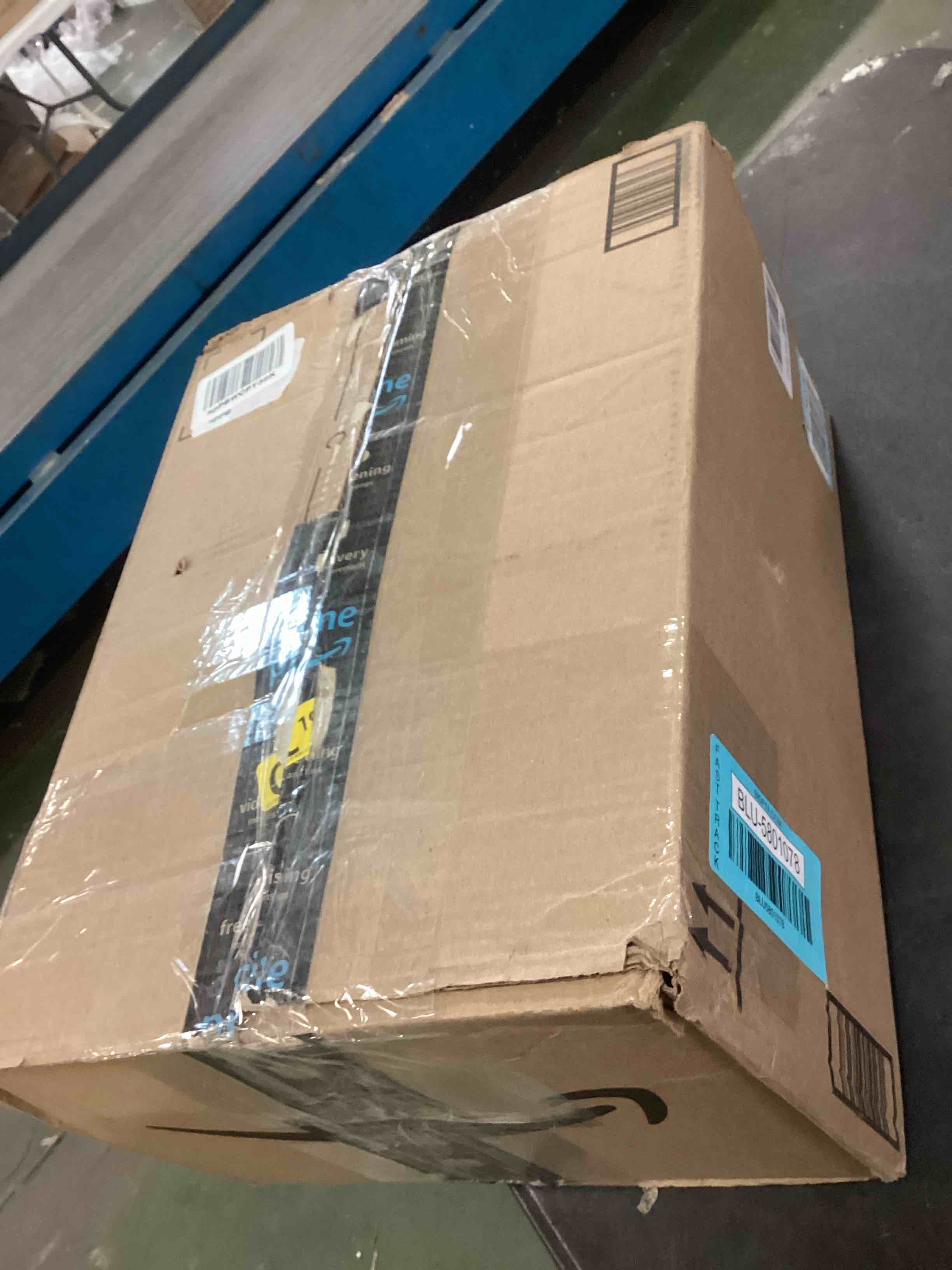 https://s3.amazonaws.com/lotting-images-prod/bidfta/BLU5801078_1705344327123.jpeg