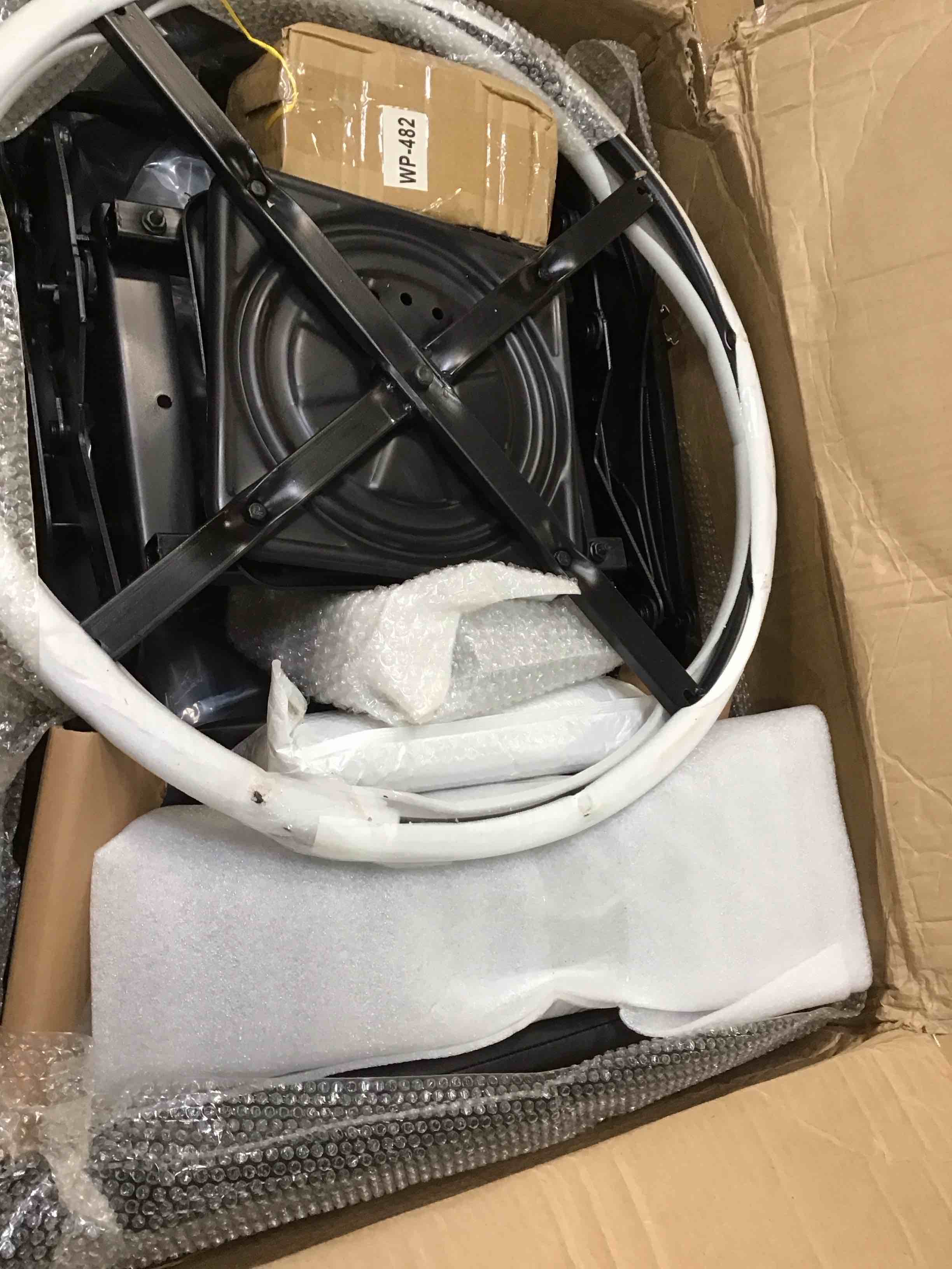 https://s3.amazonaws.com/lotting-images-prod/bidfta/BLU5801481_1705513005799.jpeg